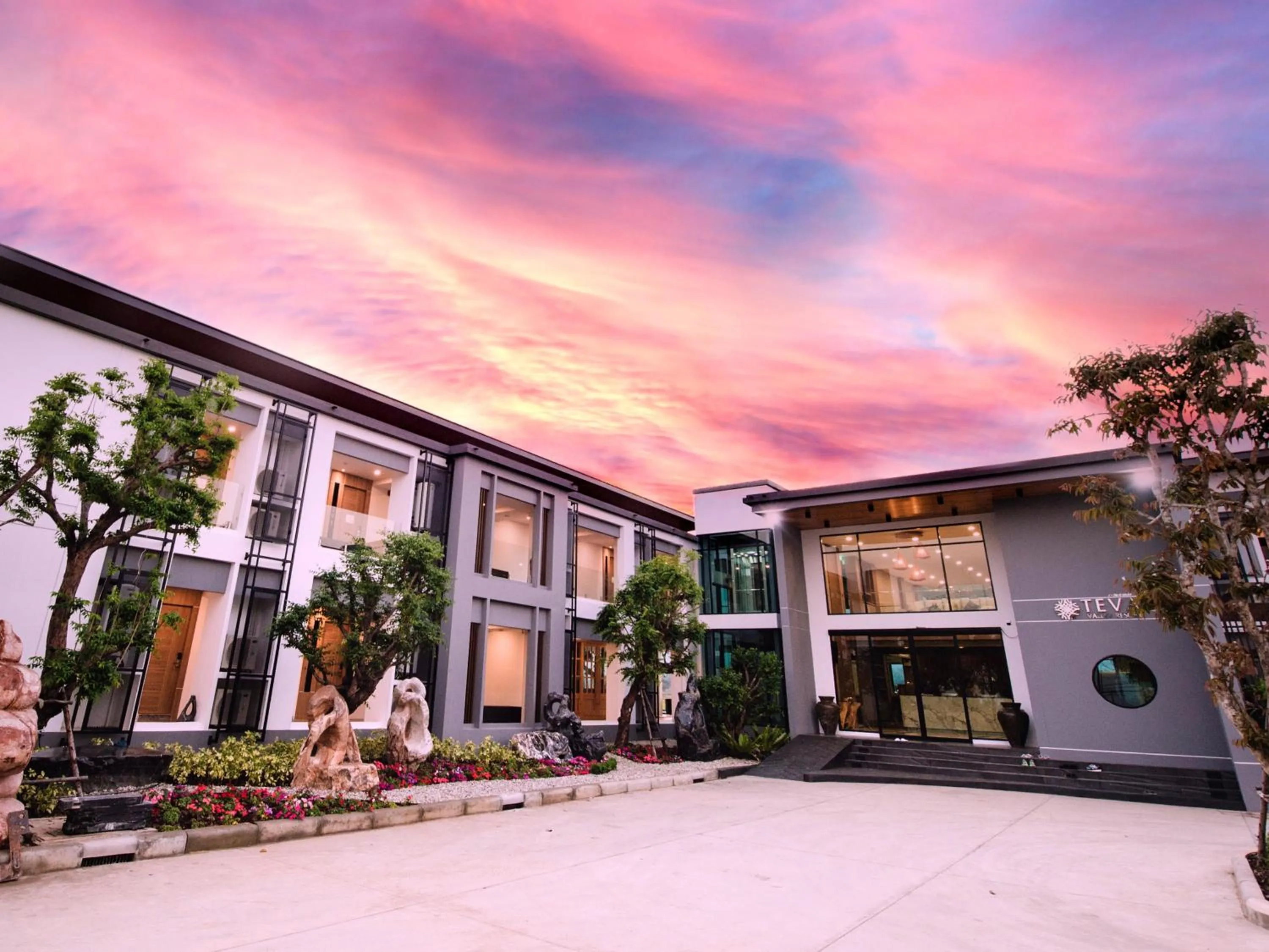 Facade/entrance in TEVA Valley Resort