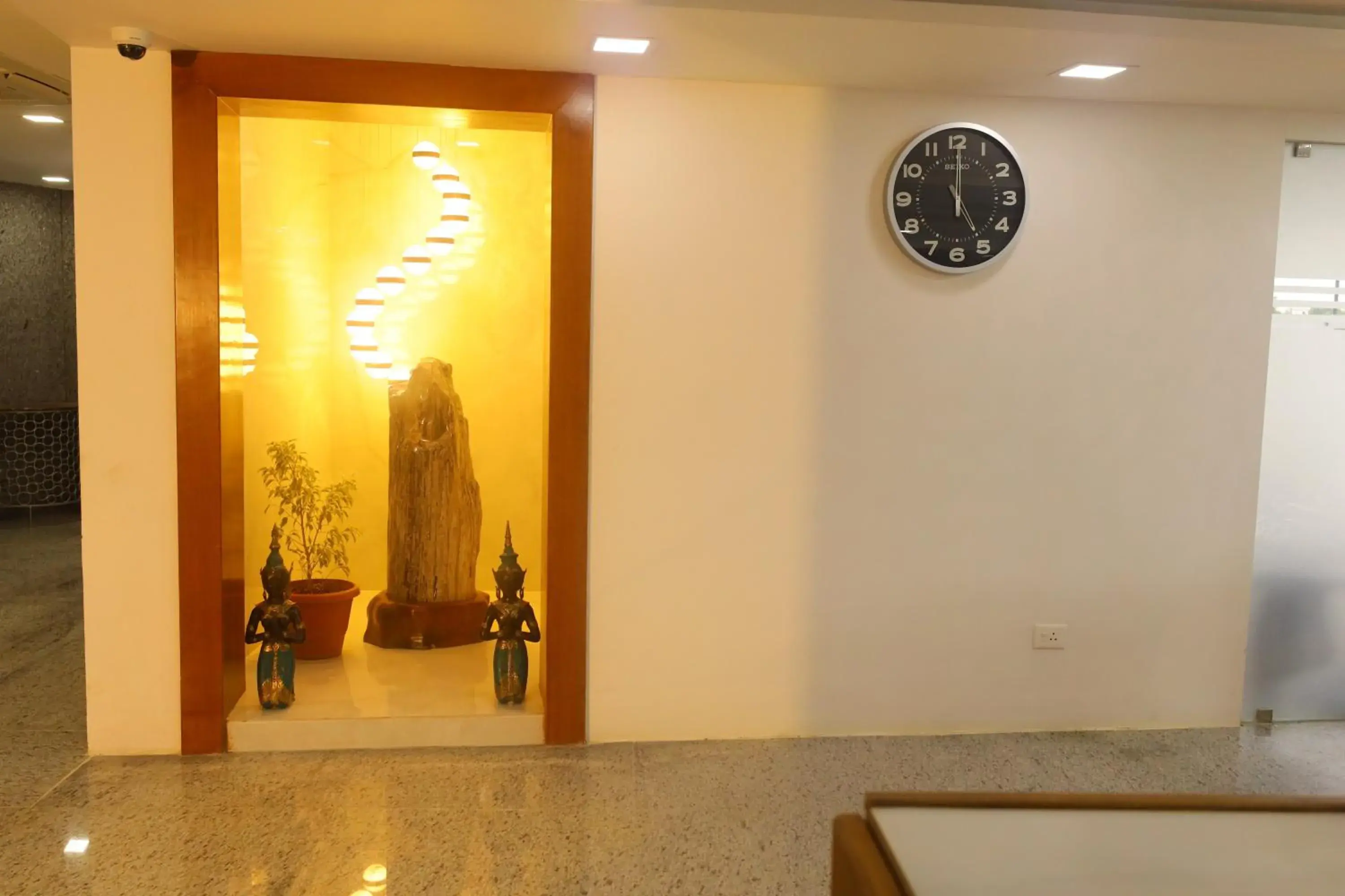 Lobby or reception in Kfour Apartment & Hotels Private Limited Lobby or reception in Kfour Apartment & Hotels Private Limited