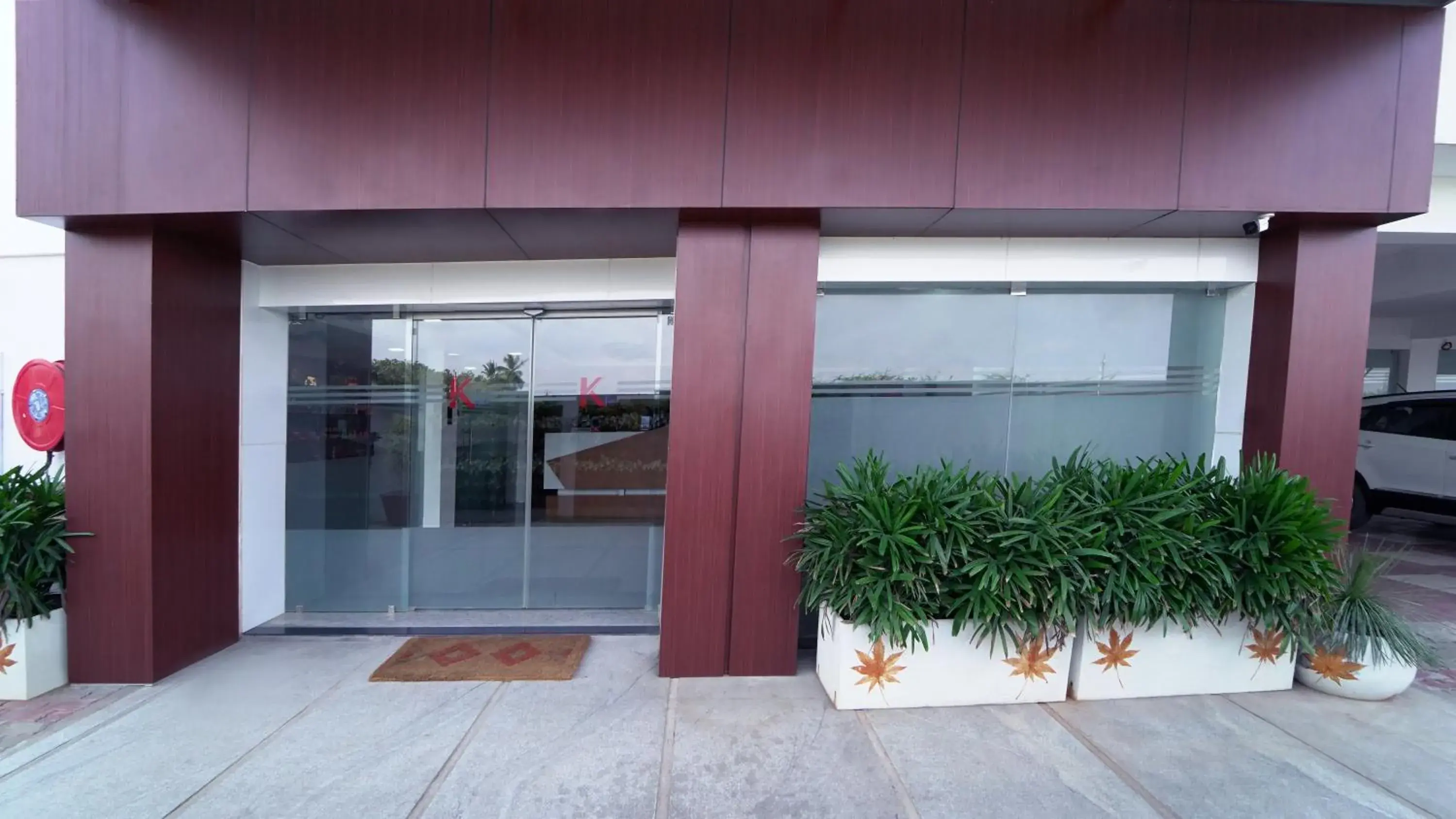 Lobby or reception in Kfour Apartment & Hotels Private Limited Lobby or reception in Kfour Apartment & Hotels Private Limited