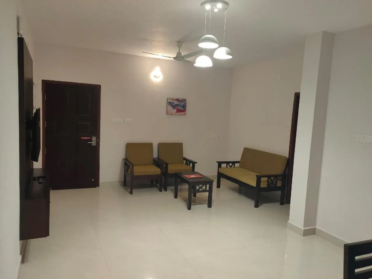 TV and multimedia in Kfour Apartment & Hotels Private Limited