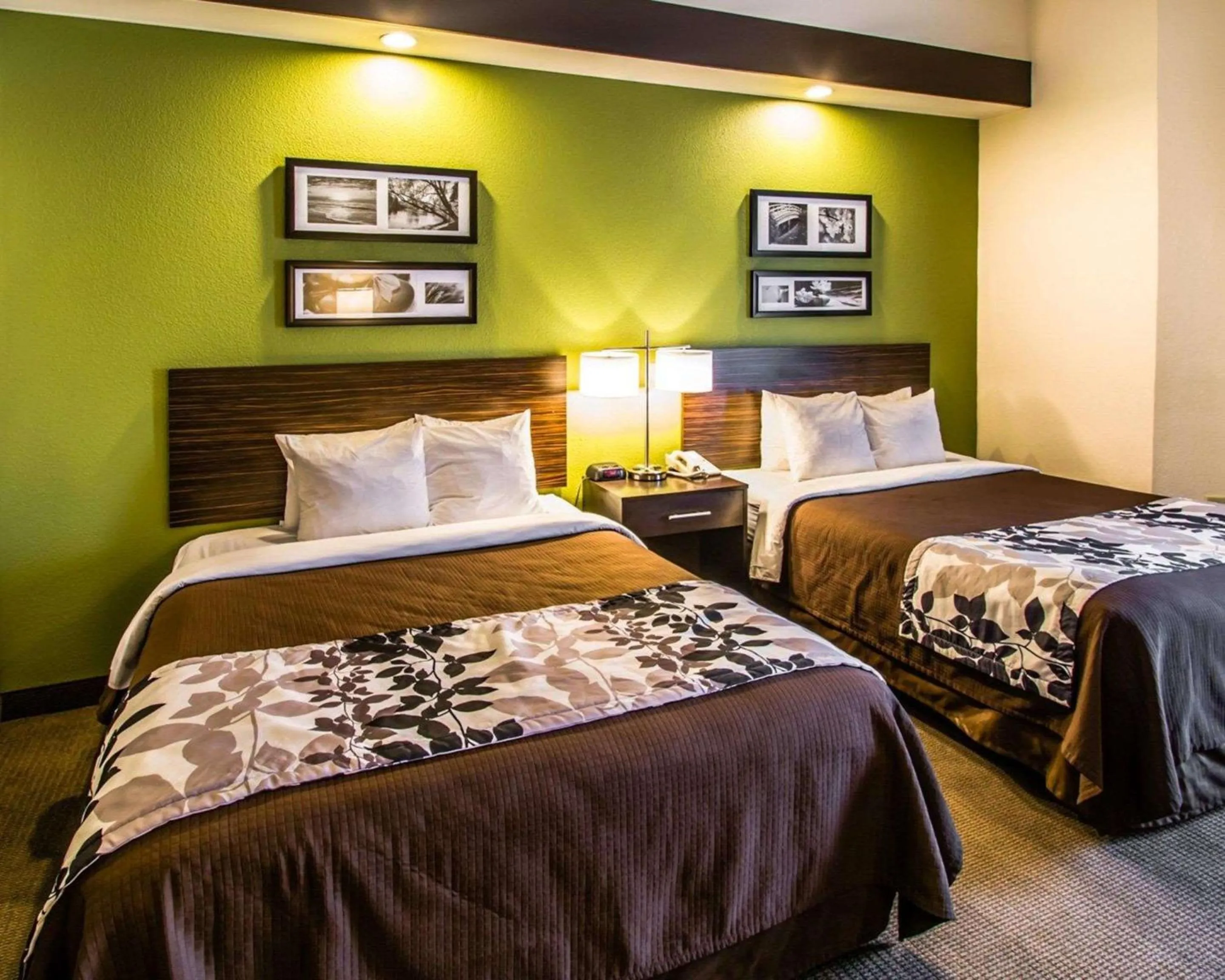 Photo of the whole room in Sleep Inn & Suites Orlando International Airport