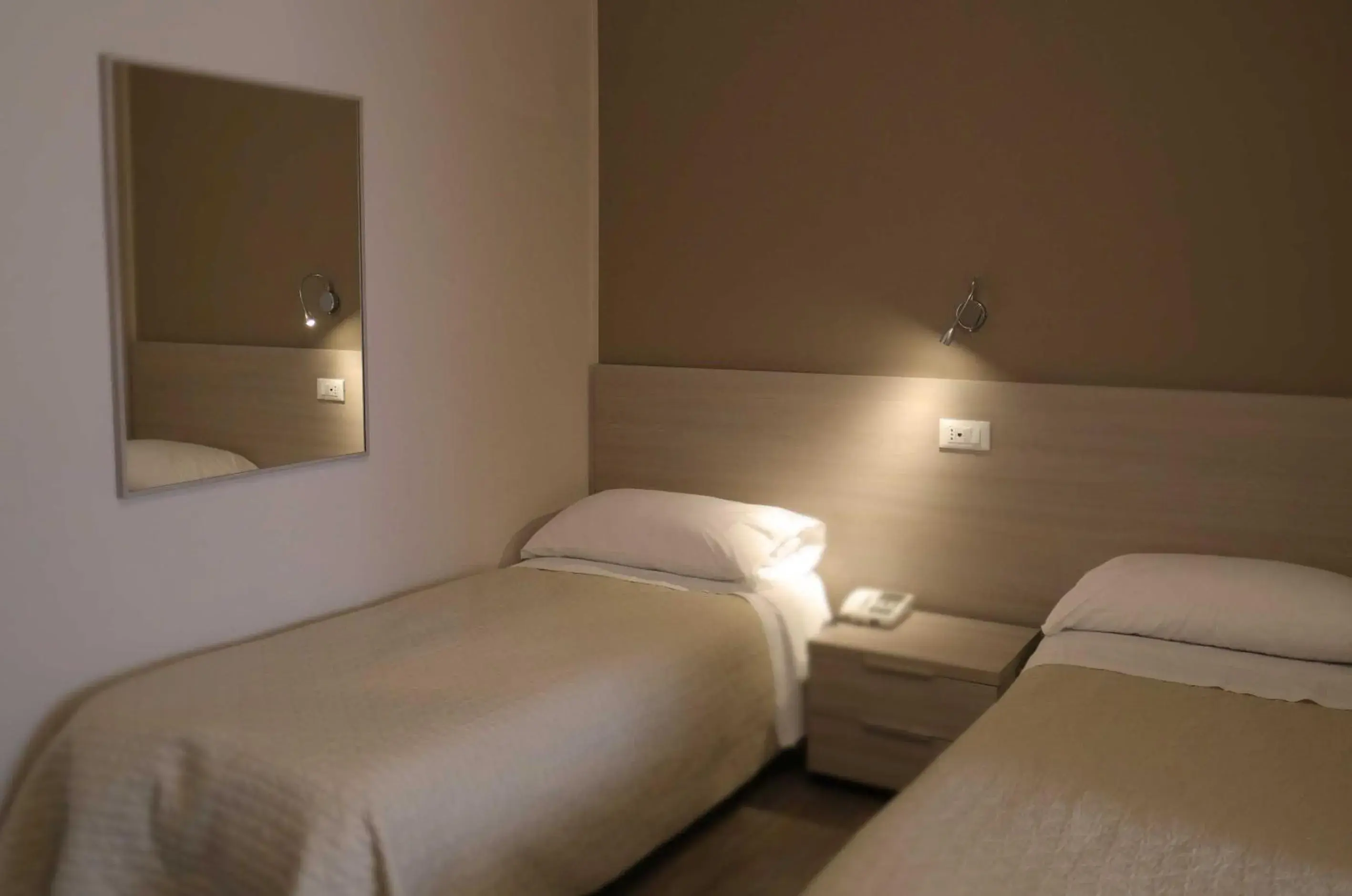 Twin Room - single occupancy in Magic Hotel Twin Room - single occupancy in Magic Hotel