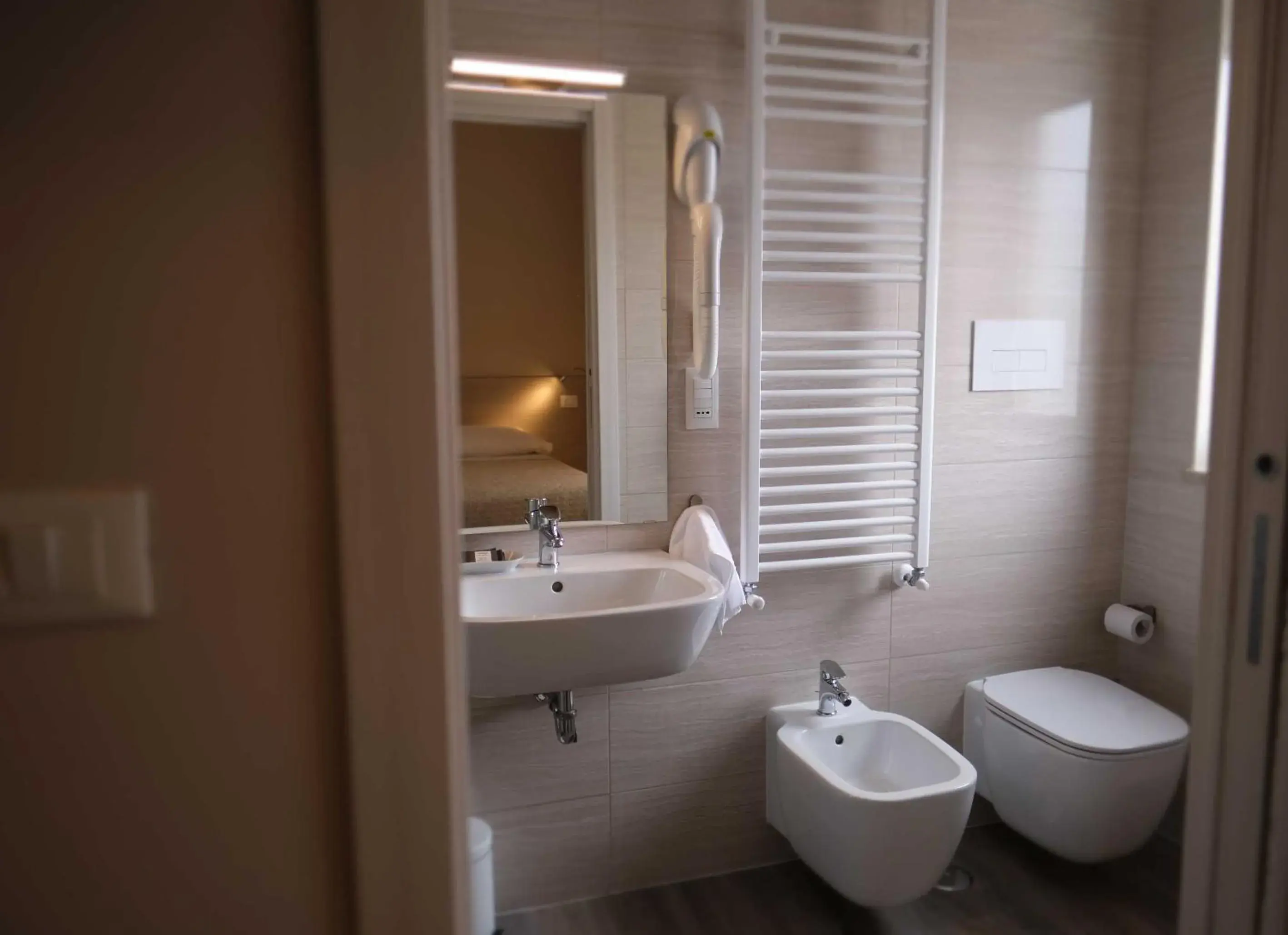 Twin Room - single occupancy in Magic Hotel Twin Room - single occupancy in Magic Hotel