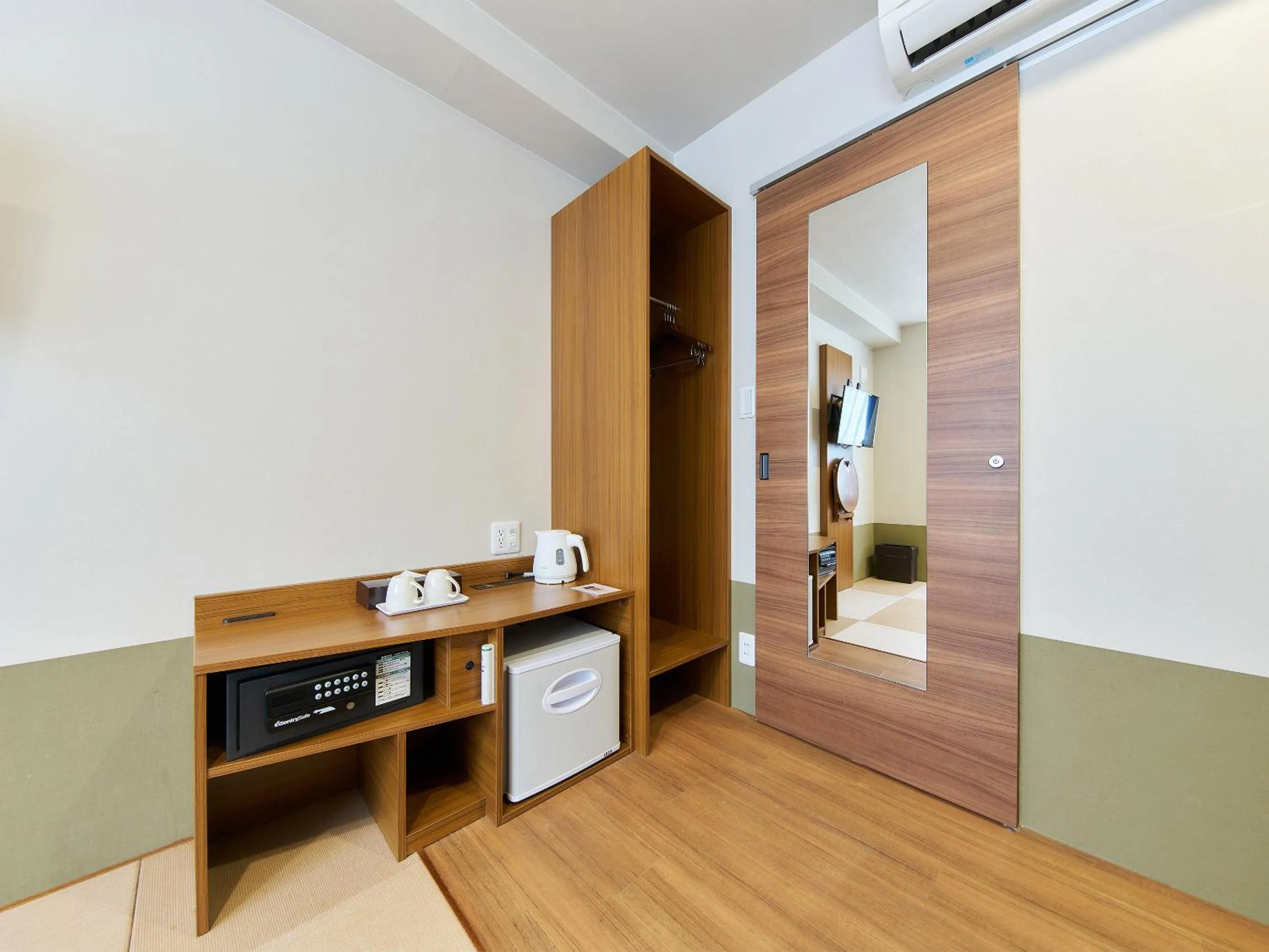 Photo of the whole room in Rakuten STAY URBAN Shijo Kawaramachi