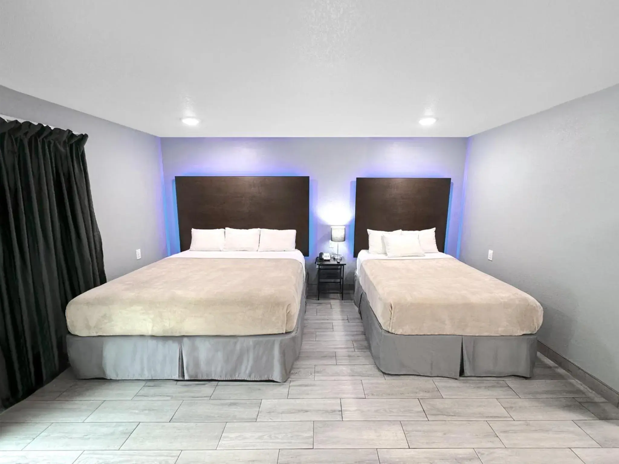 Bedroom, Bed in Celebration Suites Bedroom, Bed in Celebration Suites