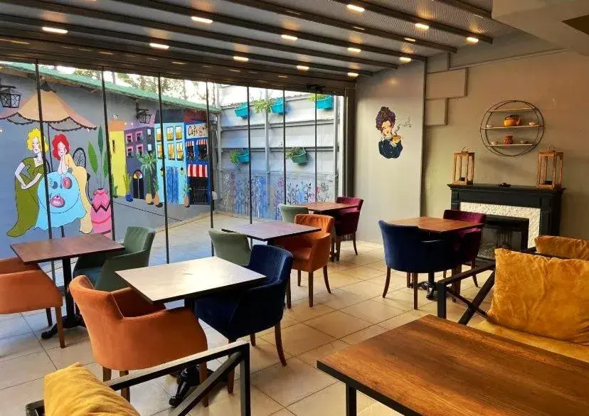 Restaurant/places to eat in Ulubat Castle Hotel Restaurant/places to eat in Ulubat Castle Hotel