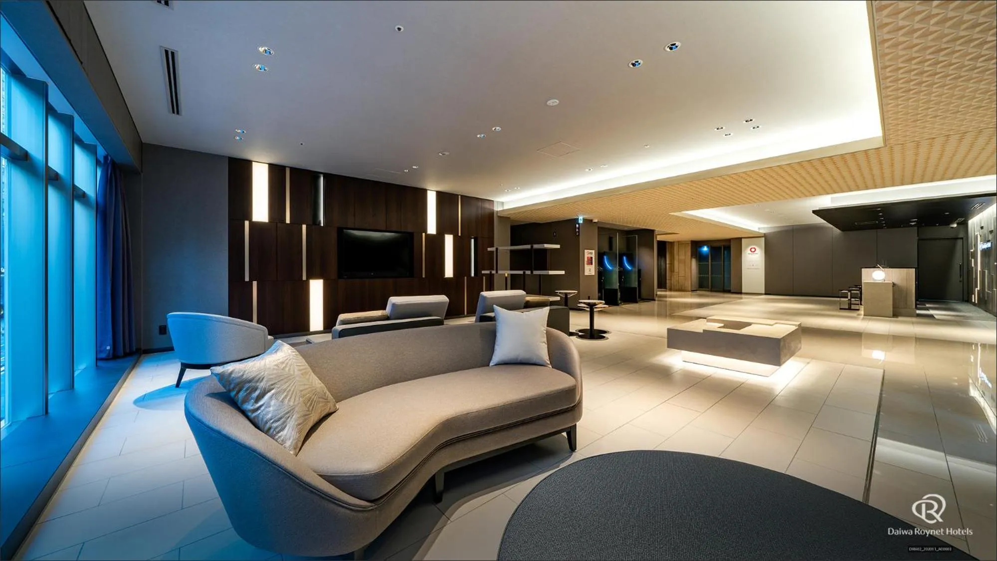 Lobby or reception in Daiwa Roynet Hotel Tokyo Kyobashi PREMIER