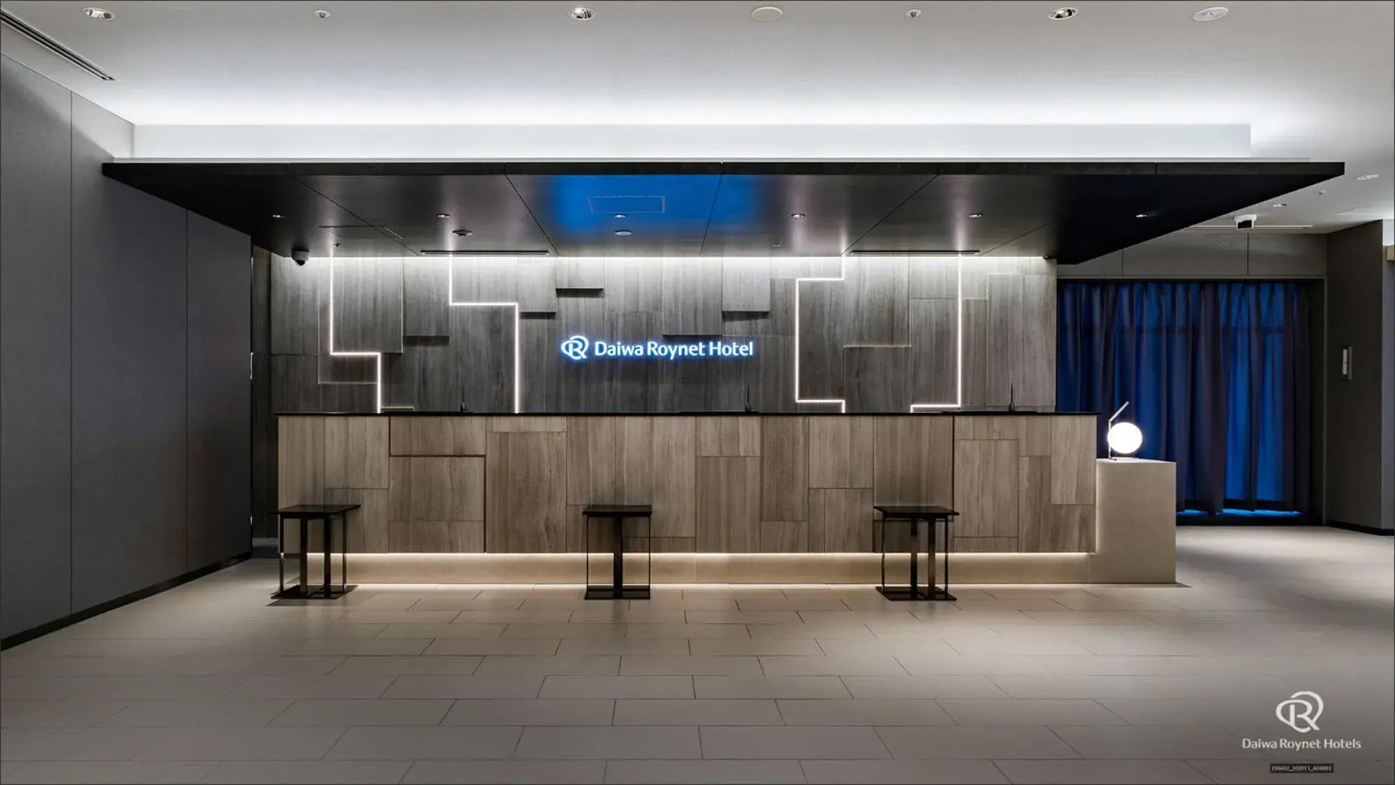 Lobby or reception in Daiwa Roynet Hotel Tokyo Kyobashi PREMIER Lobby or reception in Daiwa Roynet Hotel Tokyo Kyobashi PREMIER