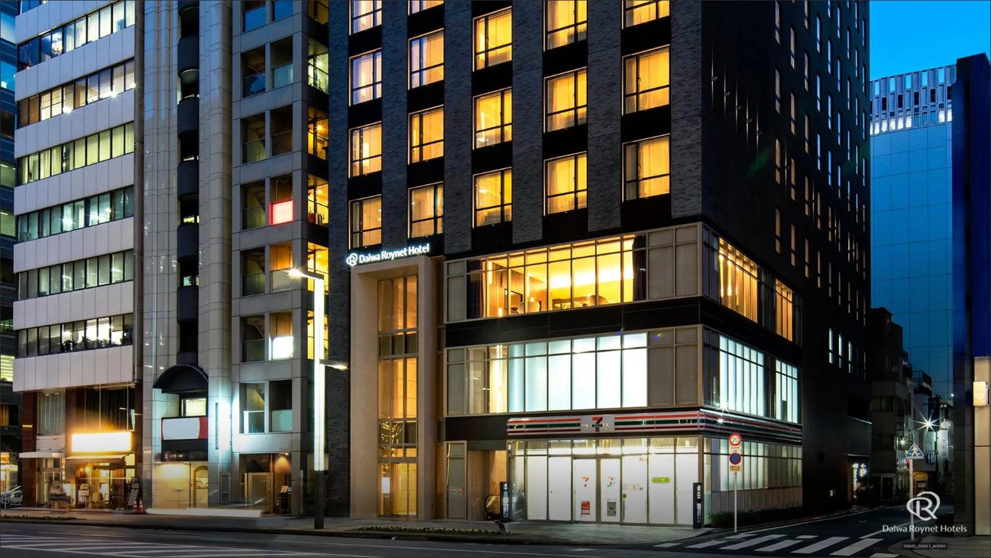 Property building in Daiwa Roynet Hotel Tokyo Kyobashi PREMIER