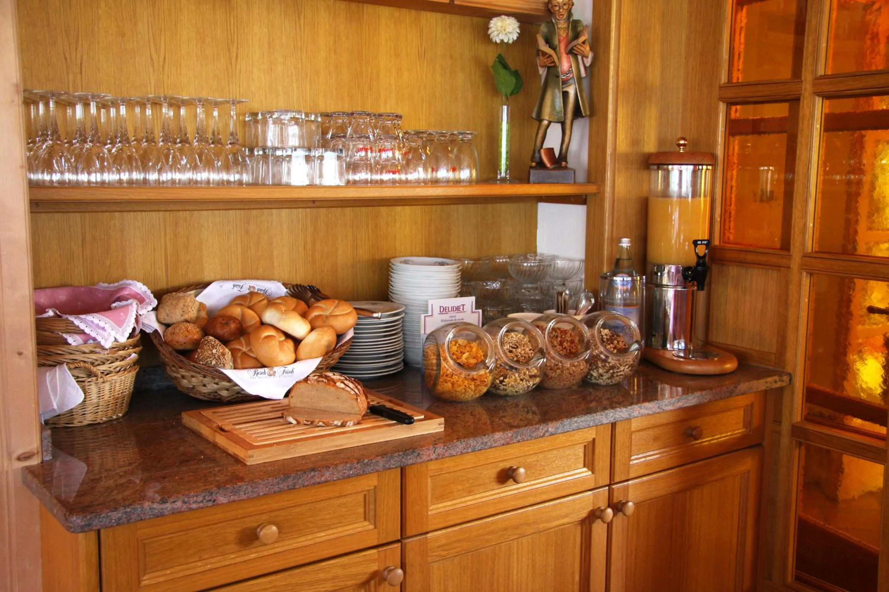 Buffet breakfast in Hotel Talblick