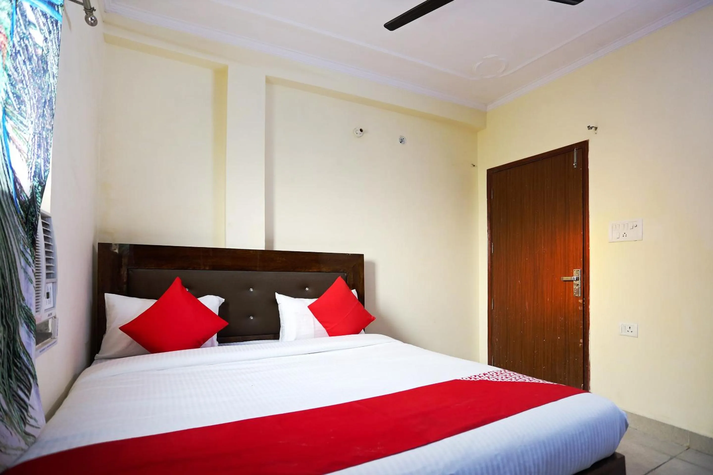 Bedroom, Bed in Hotel O Karan Residency
