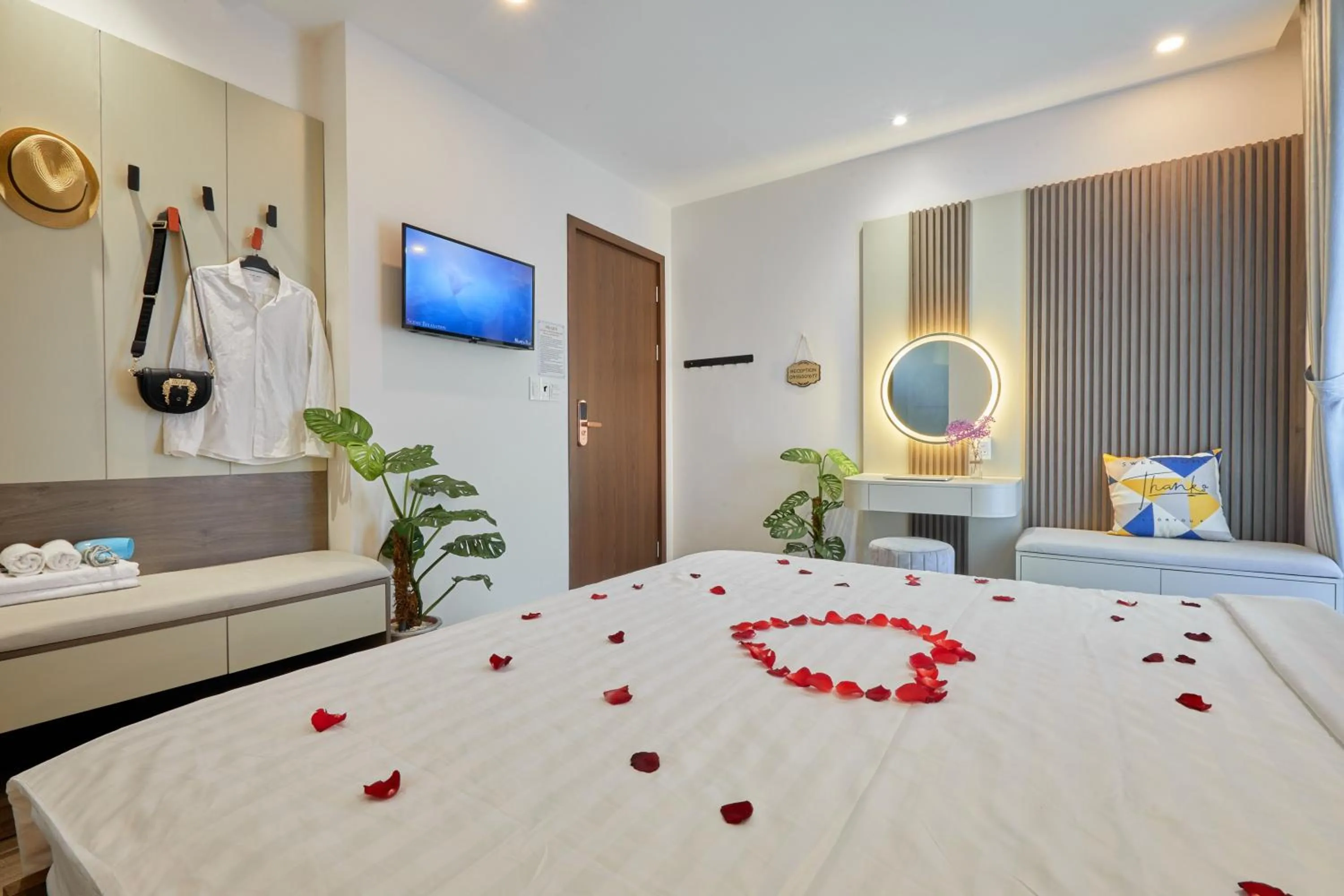 Bed in Lux Quy Nhon Homestay