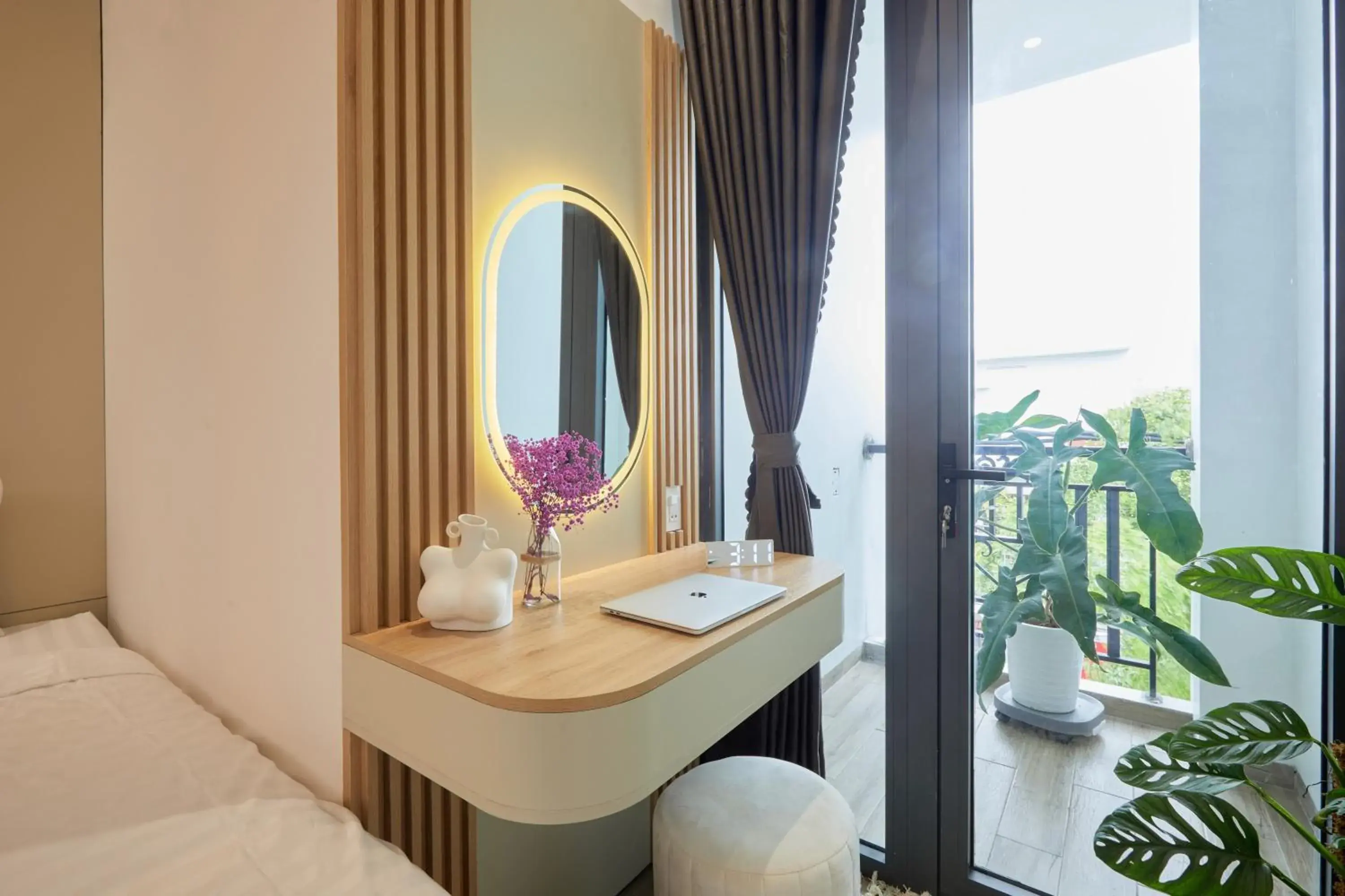 Bed in Lux Quy Nhon Homestay Bed in Lux Quy Nhon Homestay