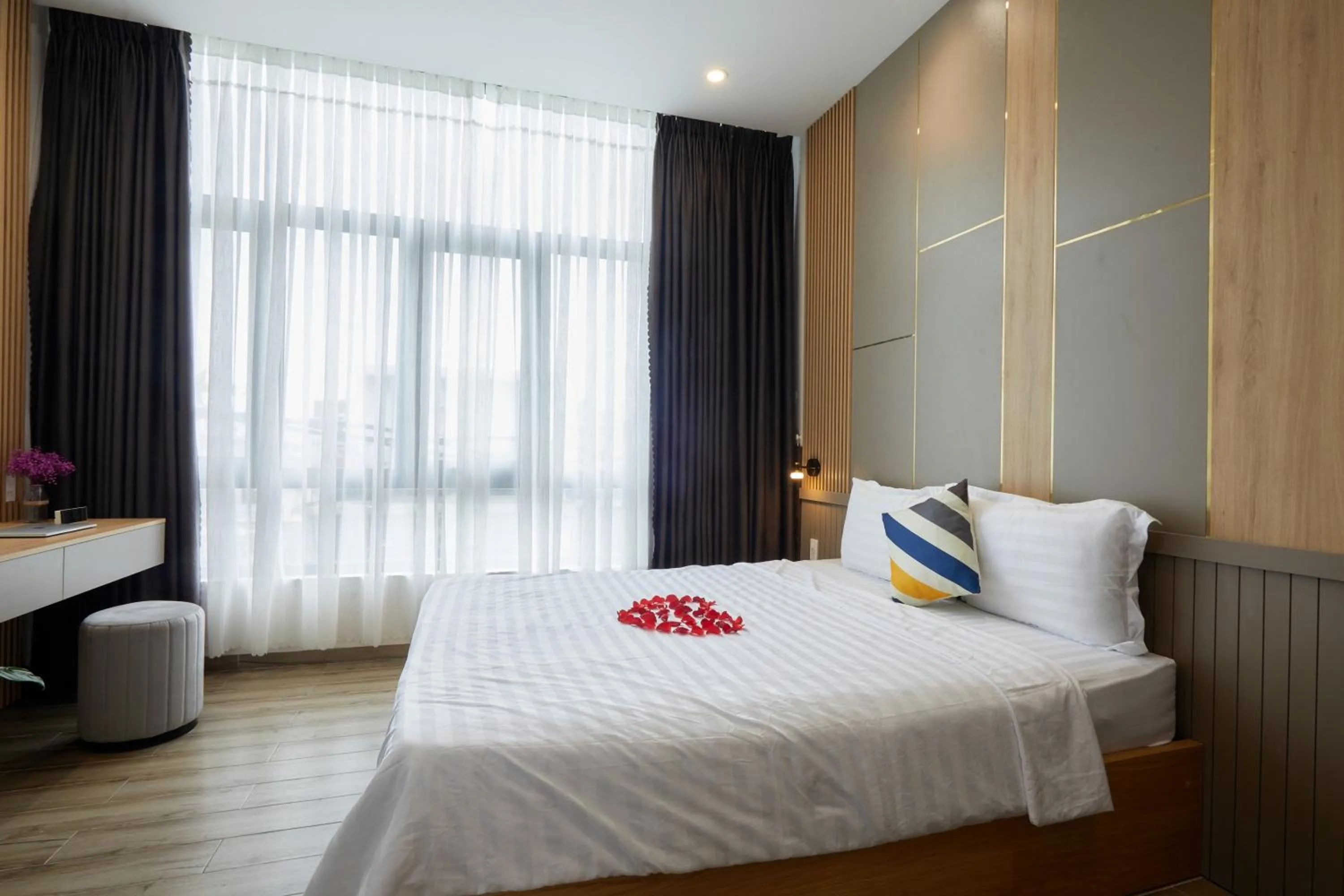 Bed in Lux Quy Nhon Homestay