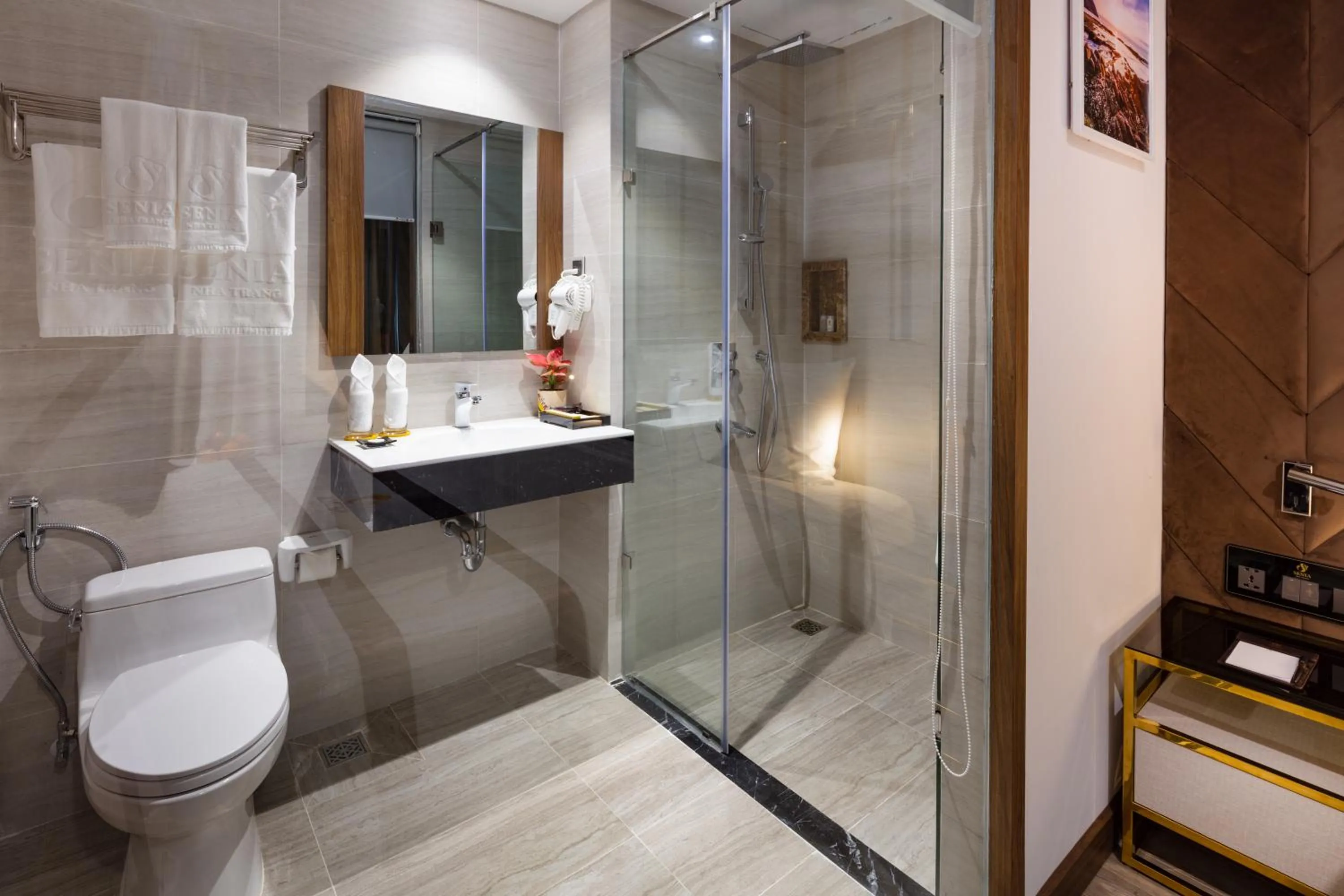 Shower in Senia Hotel Nha Trang