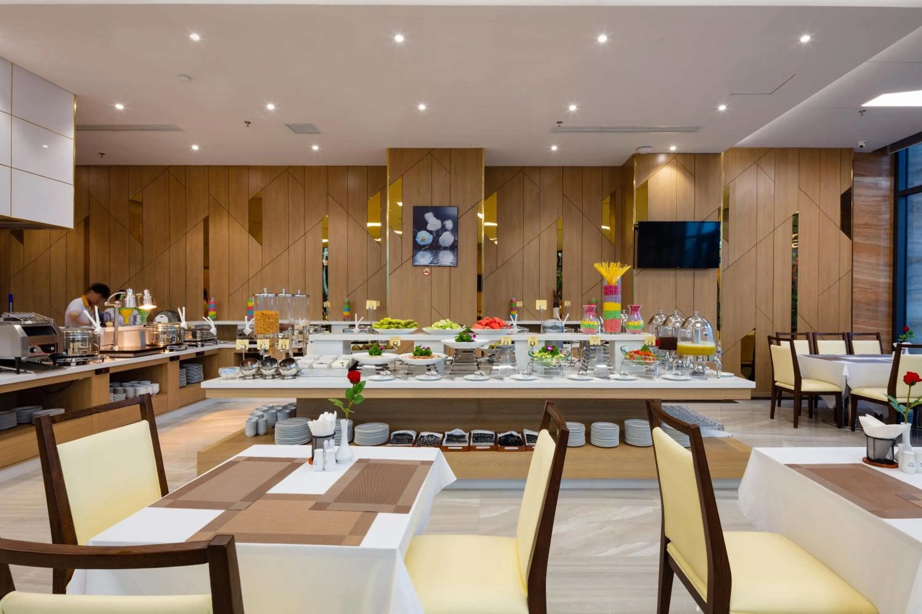 Restaurant/places to eat in Senia Hotel Nha Trang