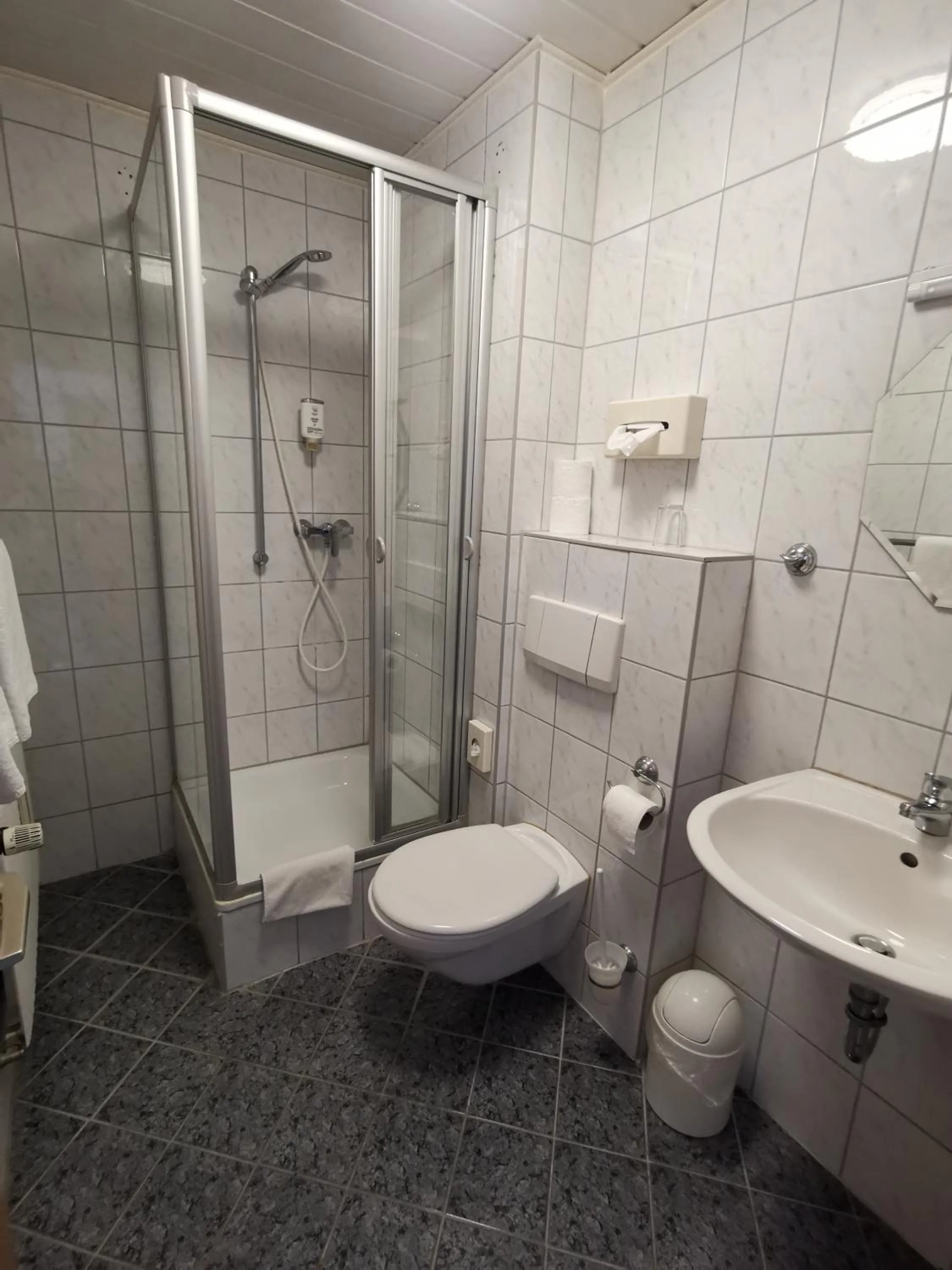 Bathroom in Hotel Römerhof