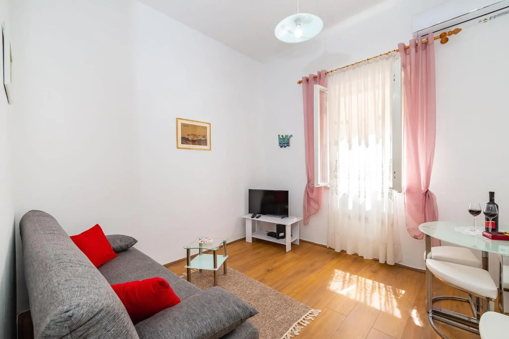 Apartment in History Apartments Center Apartment in History Apartments Center