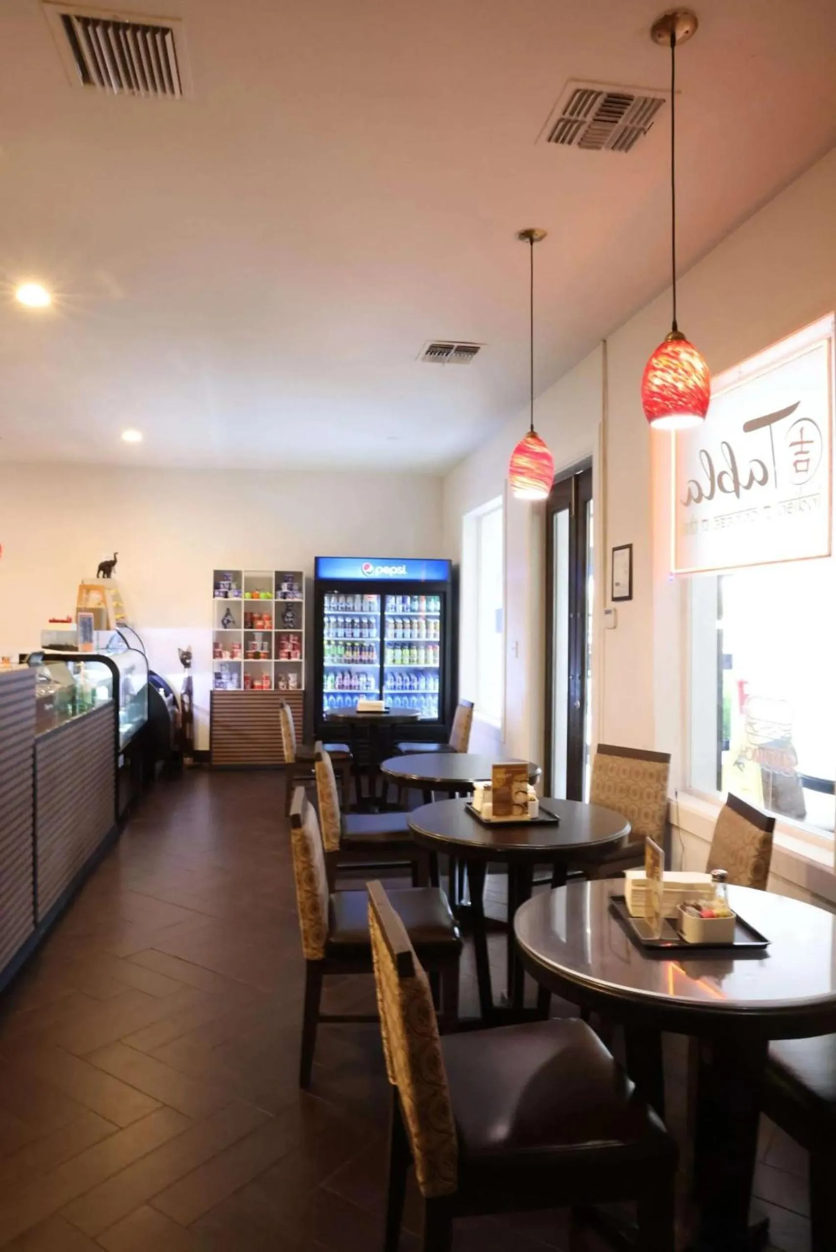 Restaurant/places to eat in Clarion Inn & Suites Across From Universal Orlando Resort