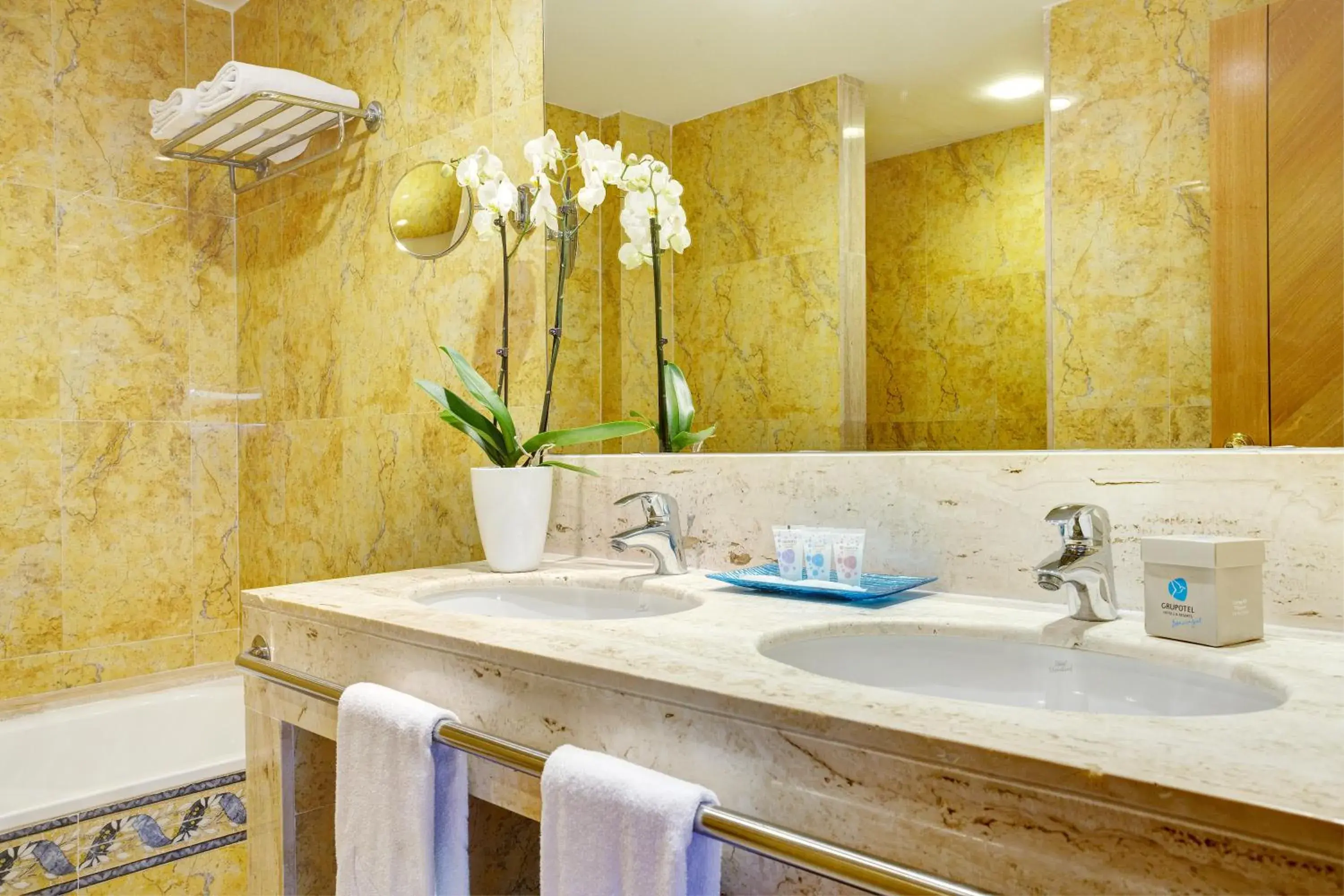 Bathroom in Grupotel Natura Playa Bathroom in Grupotel Natura Playa