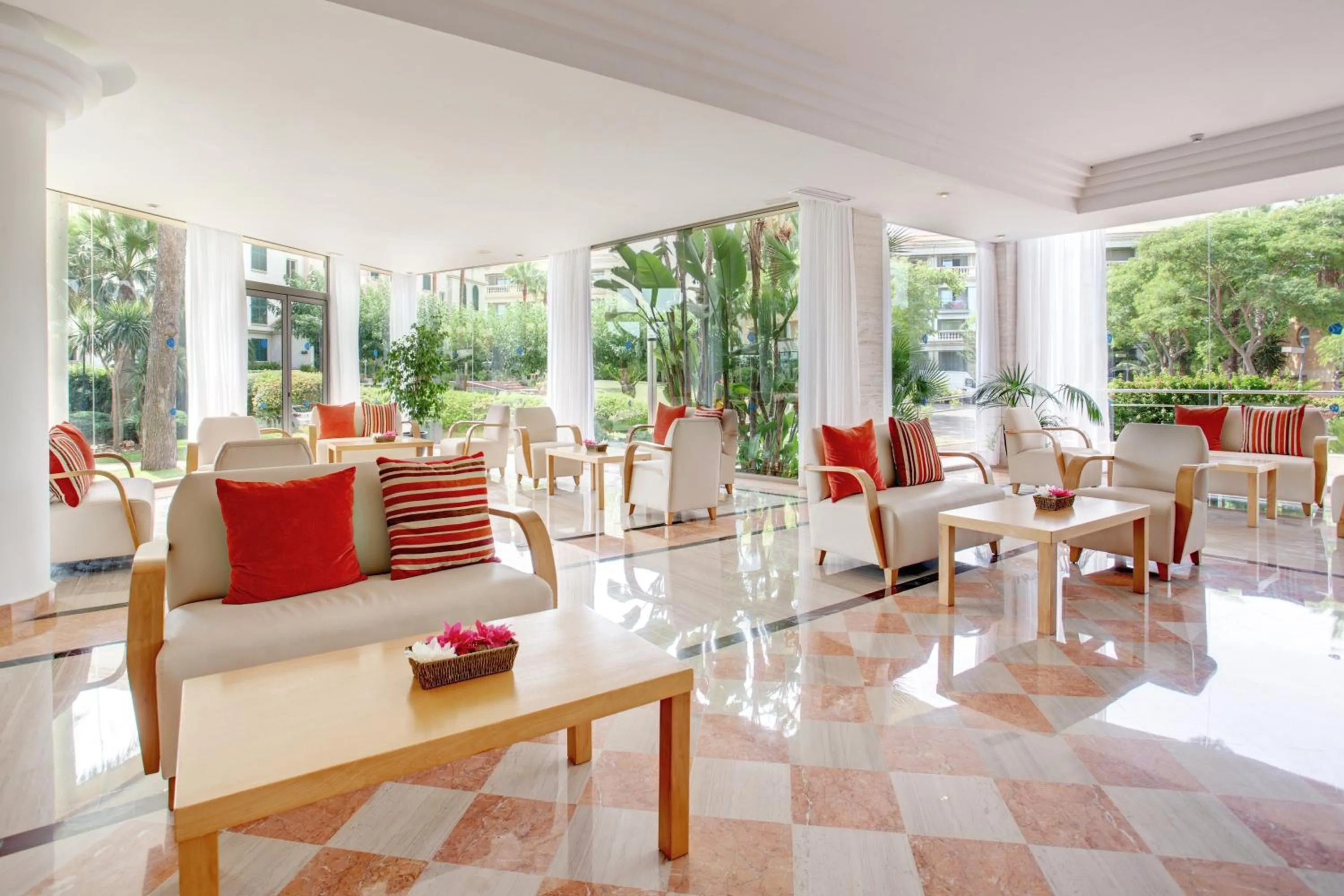 Lobby or reception in Grupotel Natura Playa