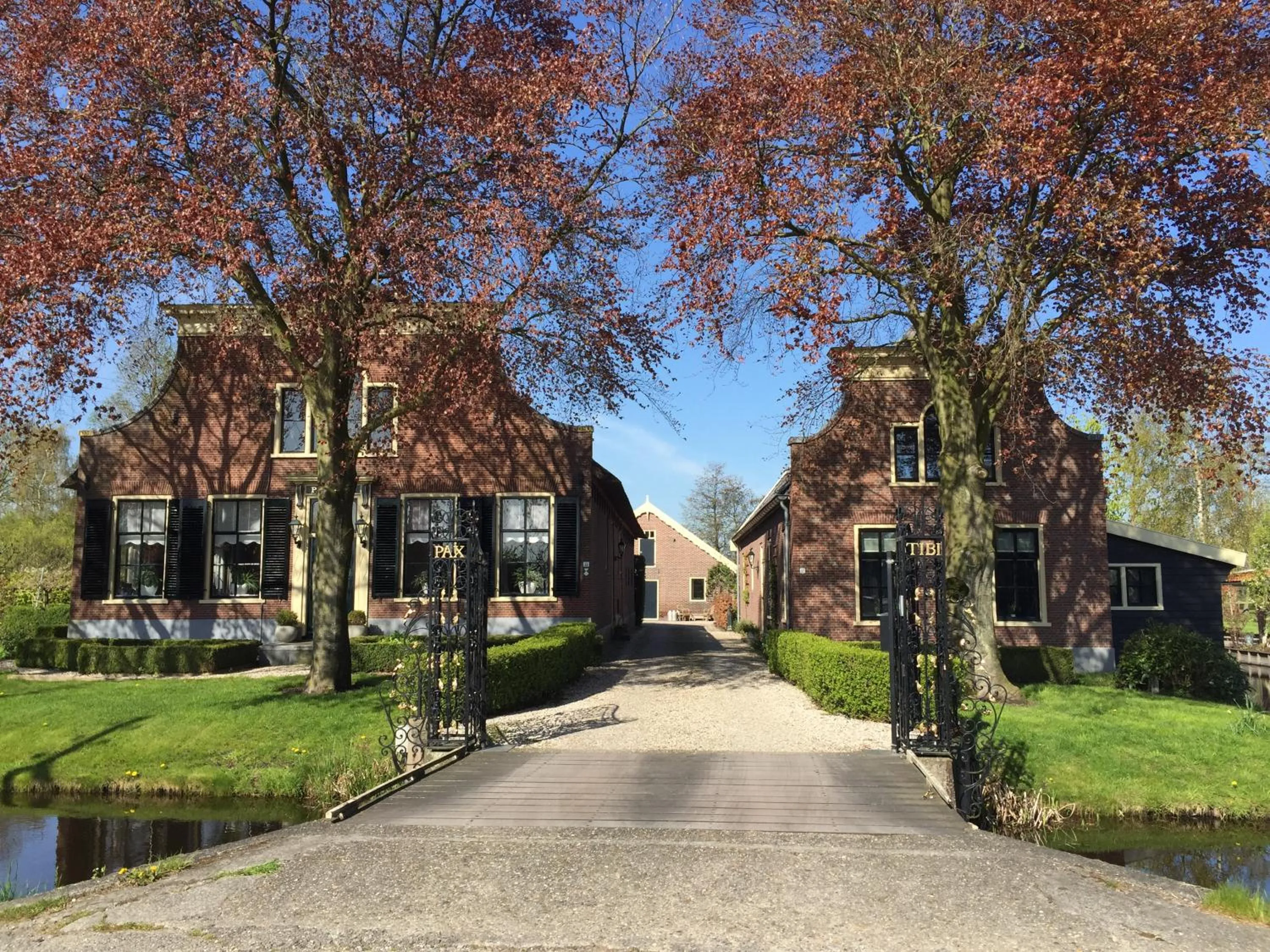 Property building in Bed & Breakfast Pax Tibi