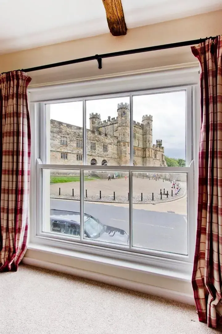 Abbey Nest Abbey Nest