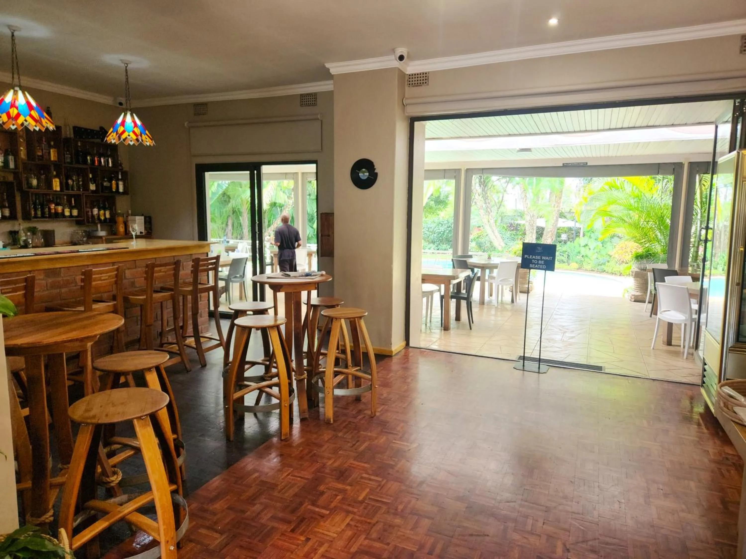 Restaurant/places to eat in Mijn Kitchen Coffee Shop and B&B