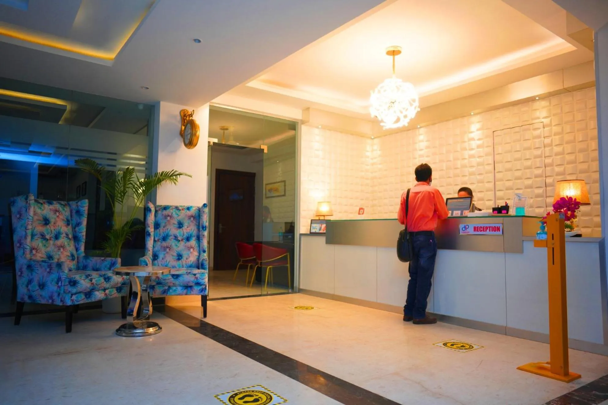 Lobby or reception in The Vegas By De Pavilion, Delhi Airport