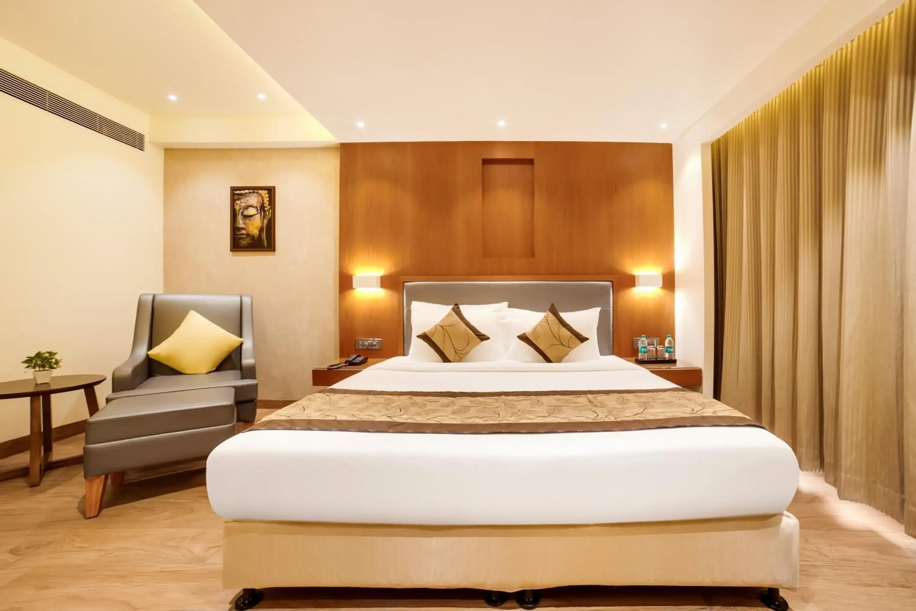Suite - single occupancy in The Fern Residency Bhopal Suite - single occupancy in The Fern Residency Bhopal