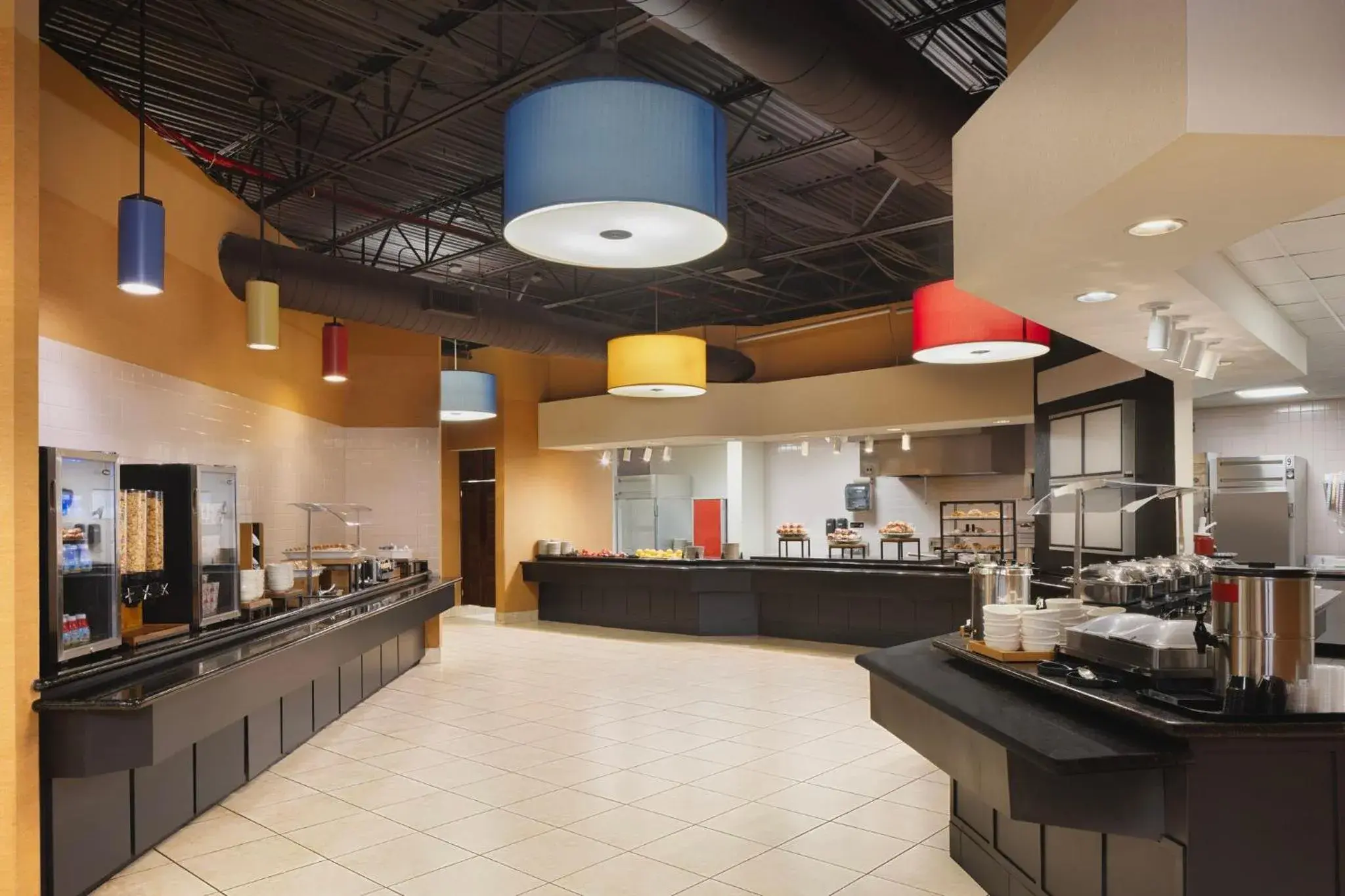 Restaurant/places to eat in Holiday Inn & Suites Orlando SW - Celebration Area by IHG Restaurant/places to eat in Holiday Inn & Suites Orlando SW - Celebration Area by IHG