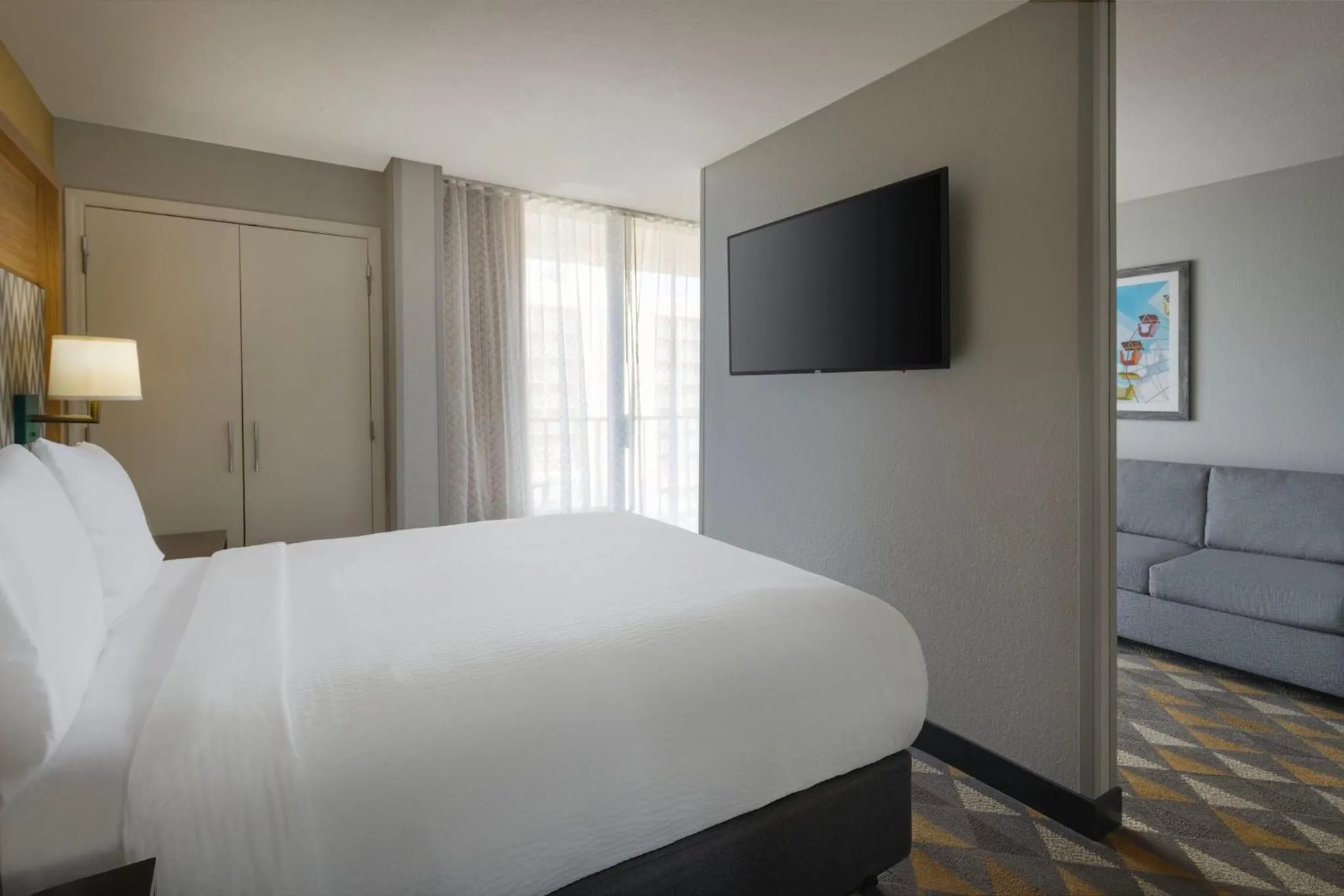 Photo of the whole room, Bed in Holiday Inn & Suites Orlando SW - Celebration Area by IHG