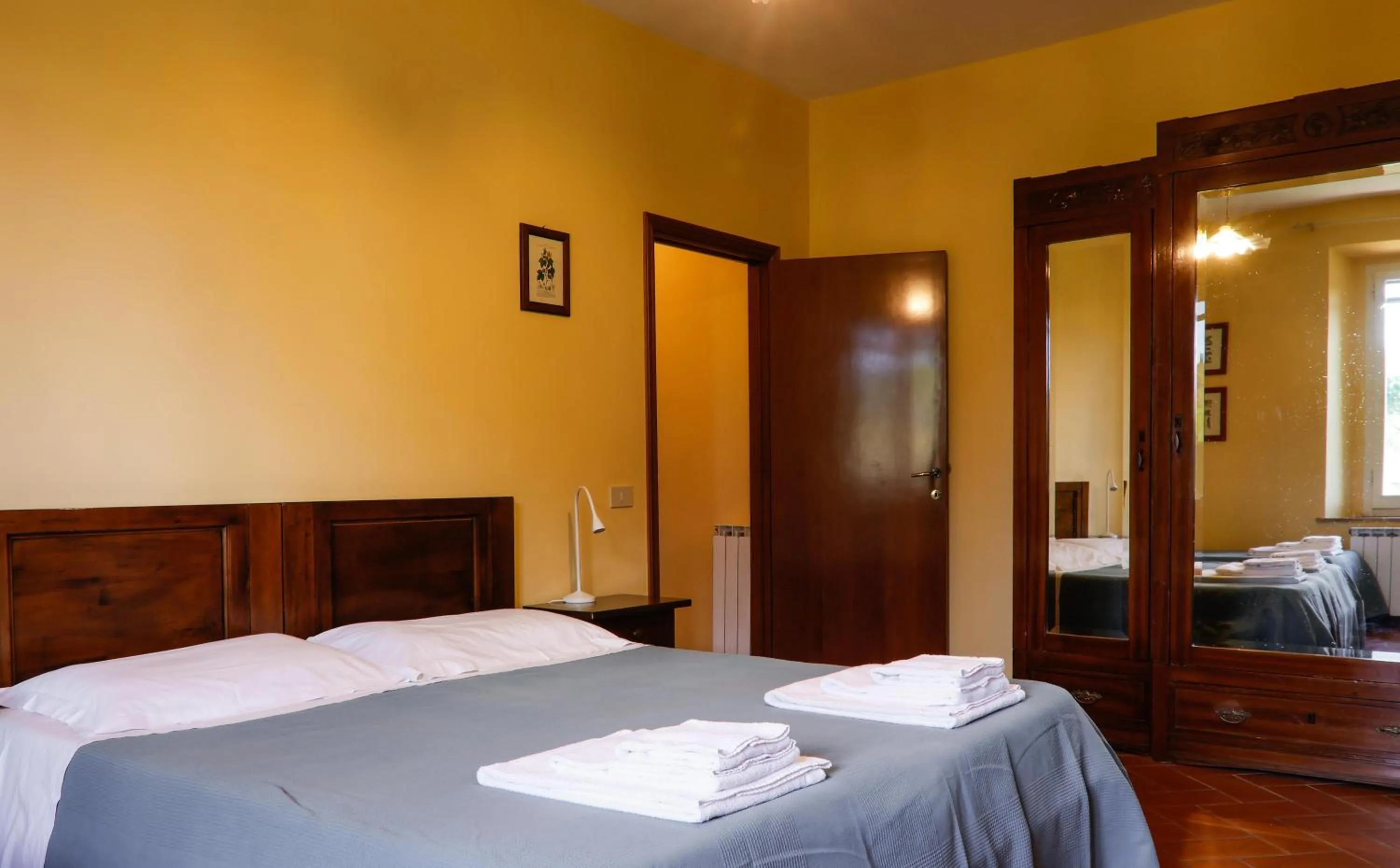 Bed in Fattoria Agriturismo Nerbona