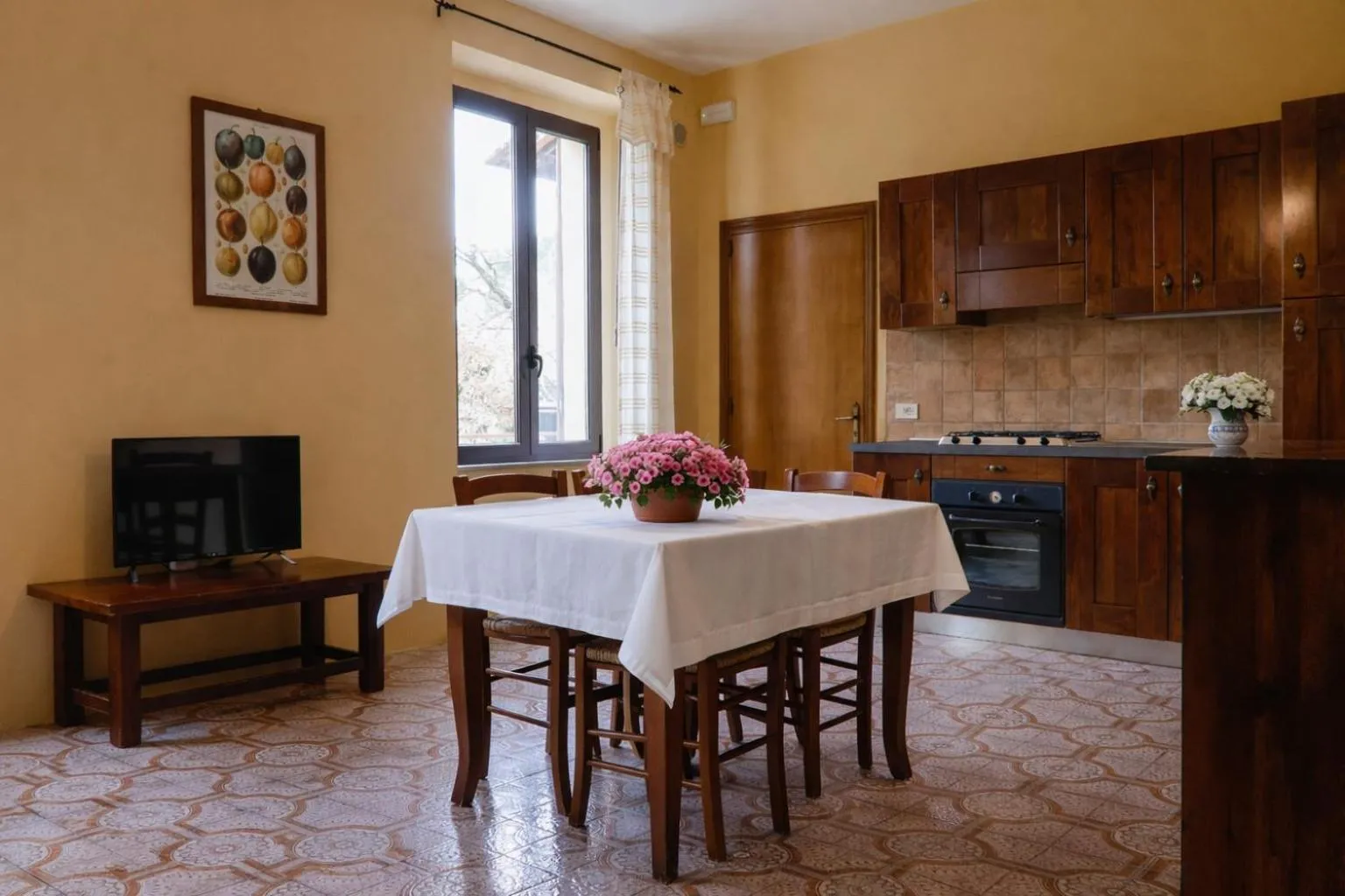 Kitchen or kitchenette in Fattoria Agriturismo Nerbona