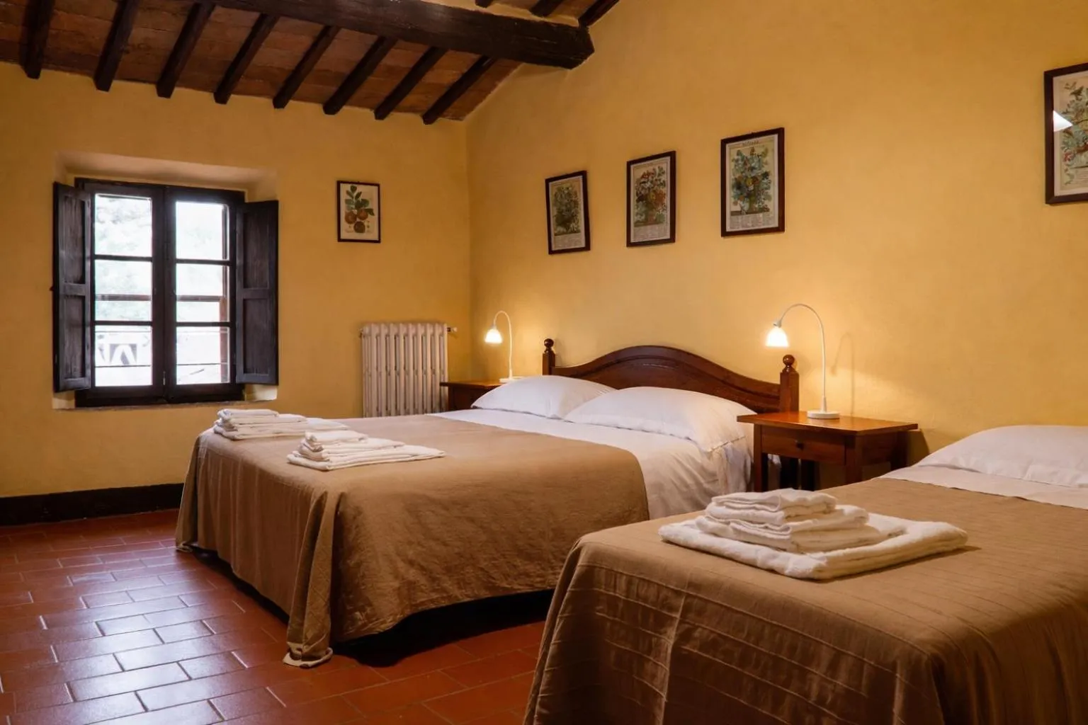 Bed in Fattoria Agriturismo Nerbona
