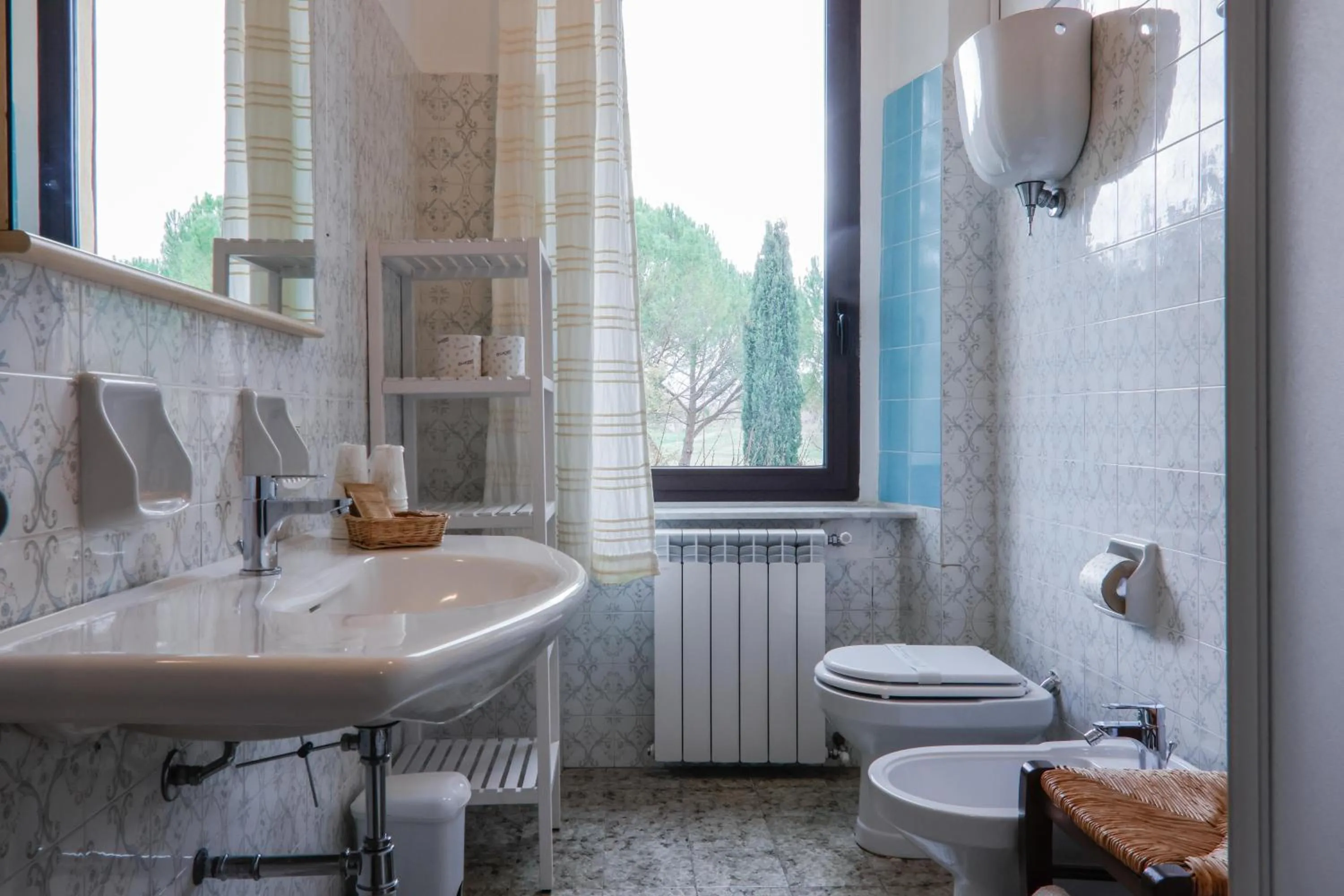 Shower in Fattoria Agriturismo Nerbona