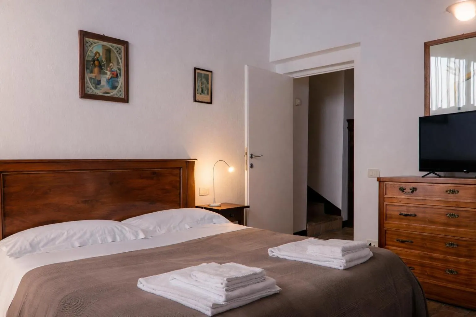Bed in Fattoria Agriturismo Nerbona