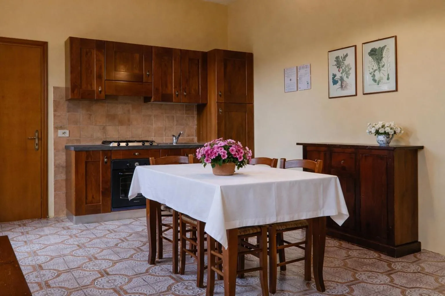 Kitchen or kitchenette in Fattoria Agriturismo Nerbona
