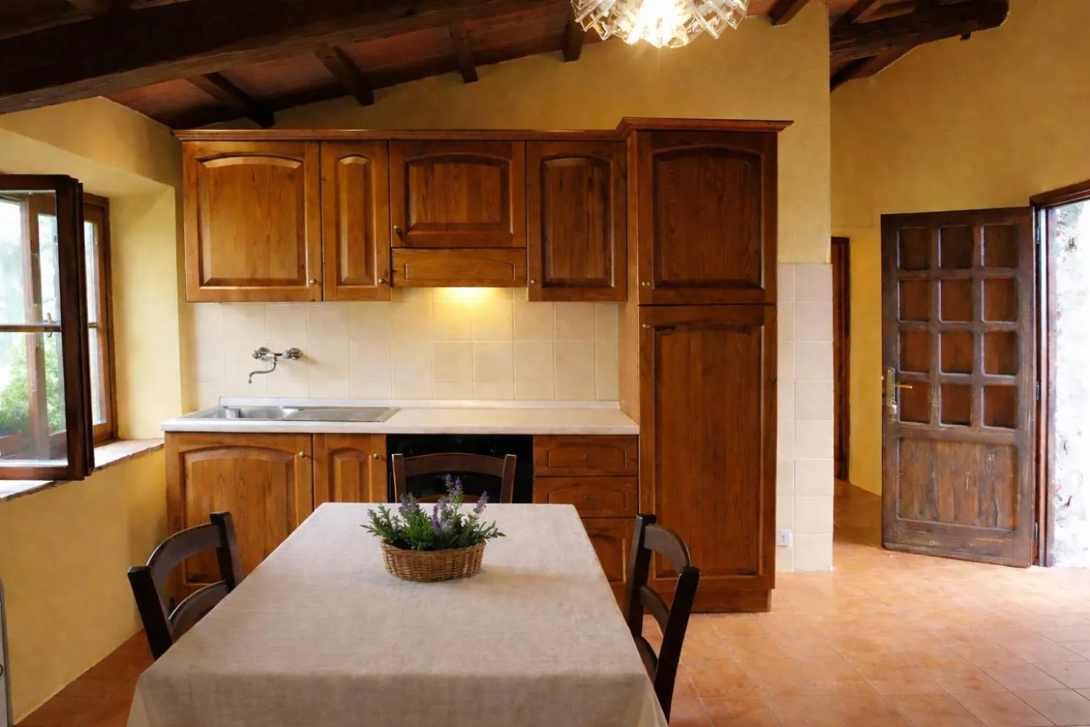 Kitchen or kitchenette in Fattoria Agriturismo Nerbona