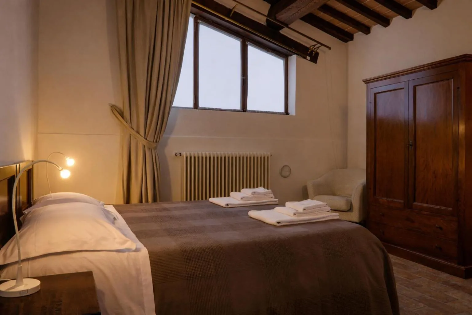 Bed in Fattoria Agriturismo Nerbona