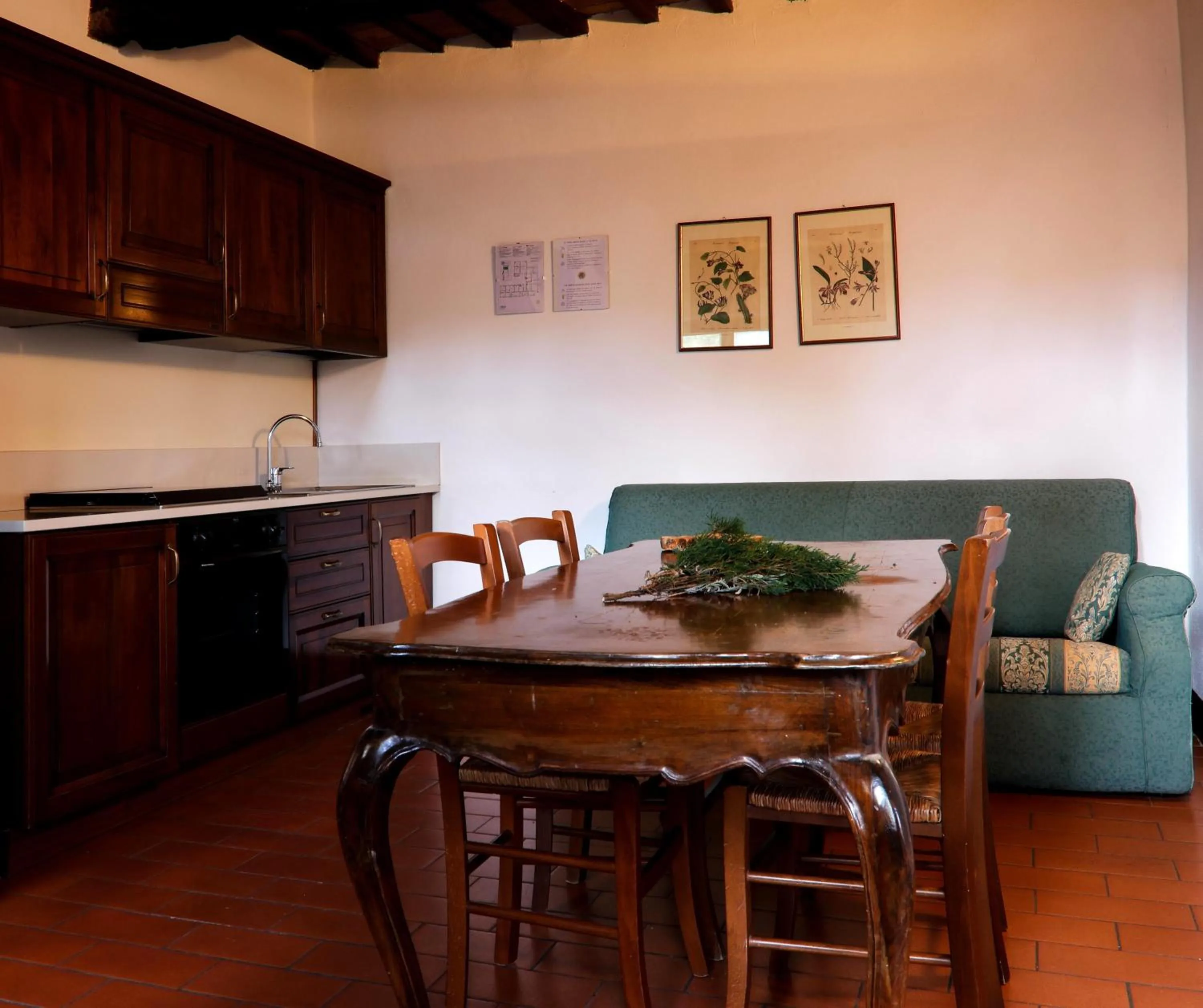 Kitchen or kitchenette in Fattoria Agriturismo Nerbona