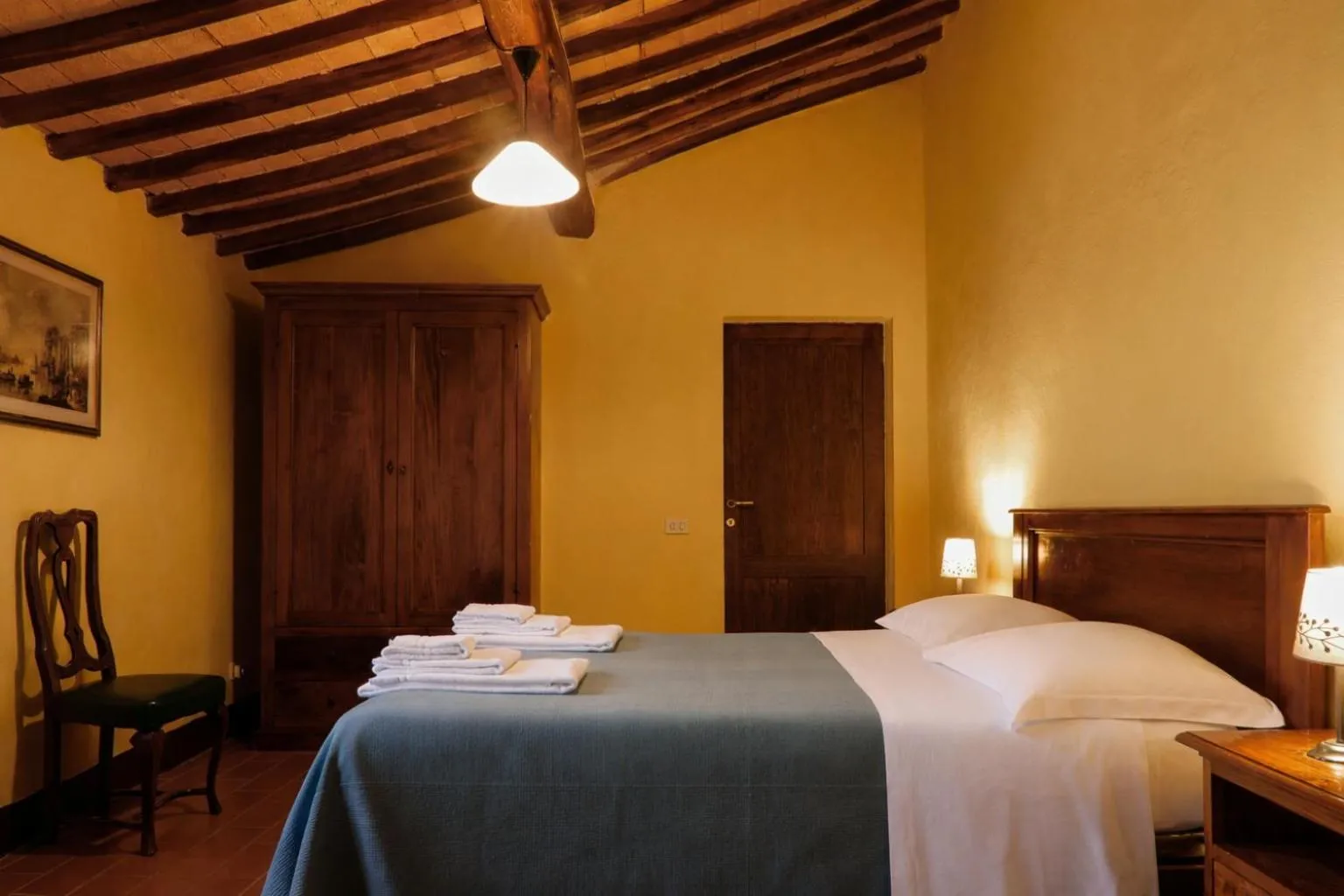 Bed in Fattoria Agriturismo Nerbona