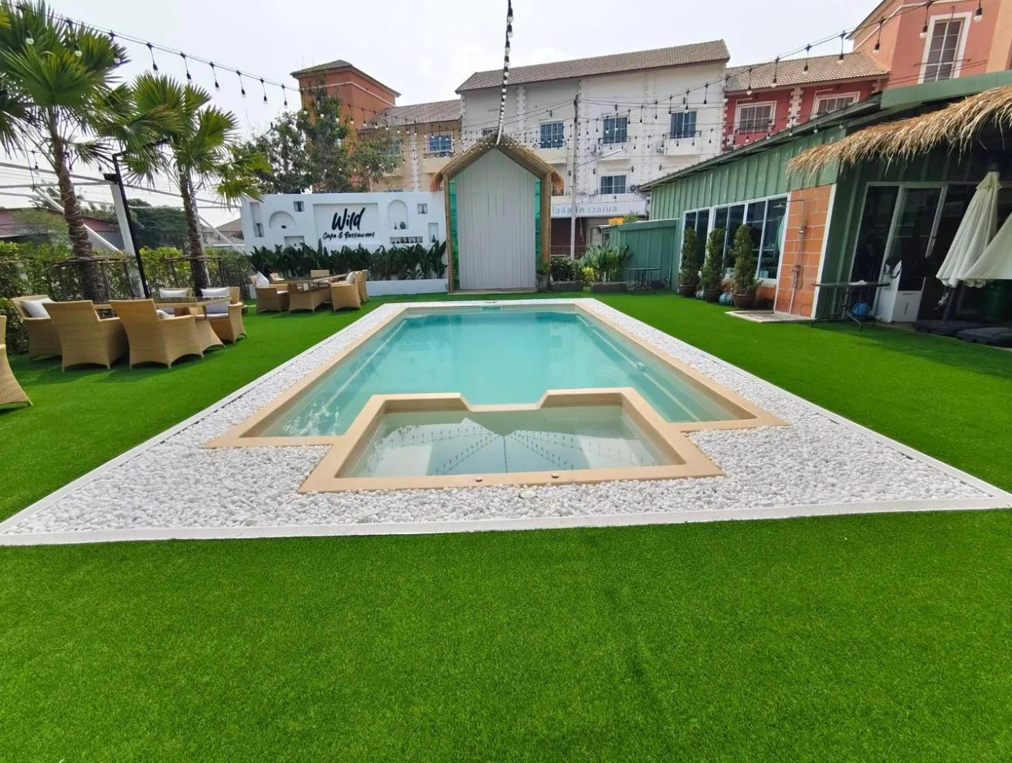 Swimming pool in Casa Coco Hotel