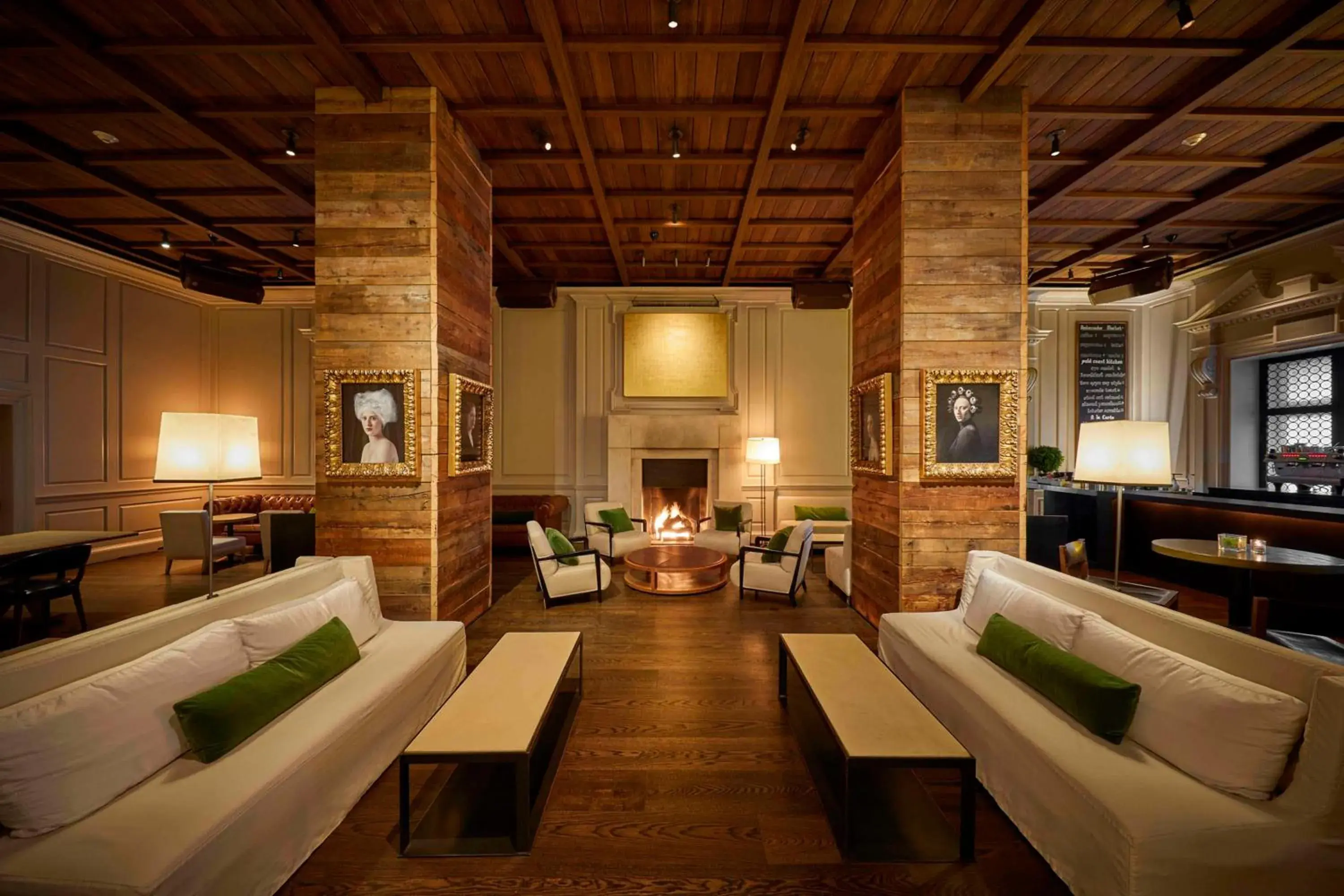 Fitness centre/facilities in Ambassador Chicago, part of JdV by Hyatt Fitness centre/facilities in Ambassador Chicago, part of JdV by Hyatt