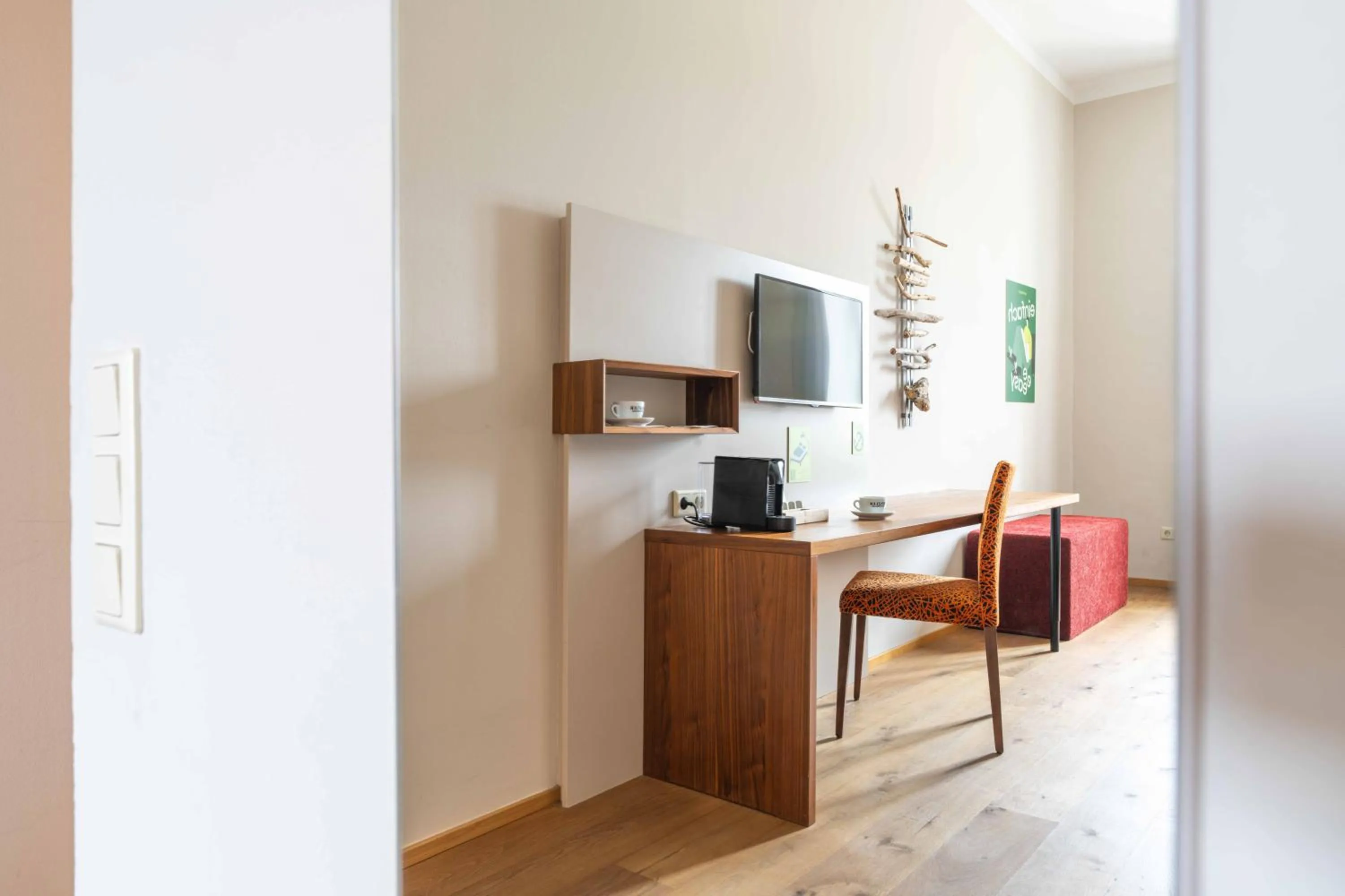 Photo of the whole room in eee Hotel Perg