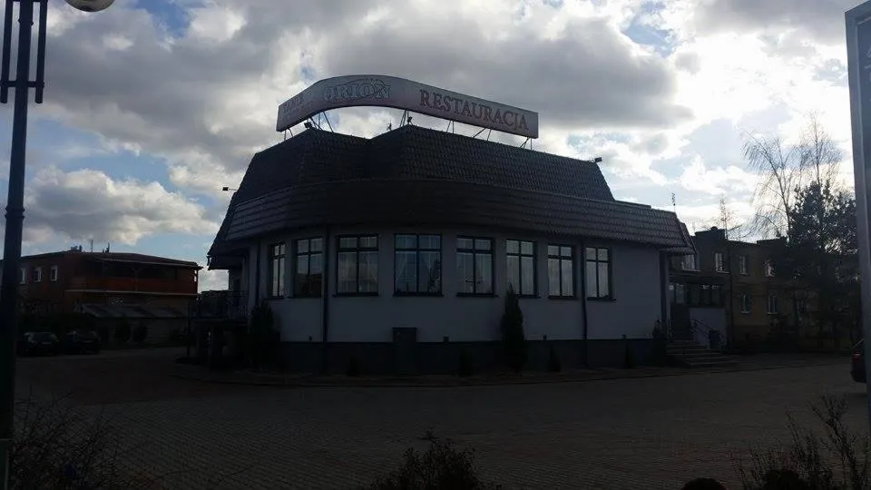 Restaurant/places to eat in Veloria