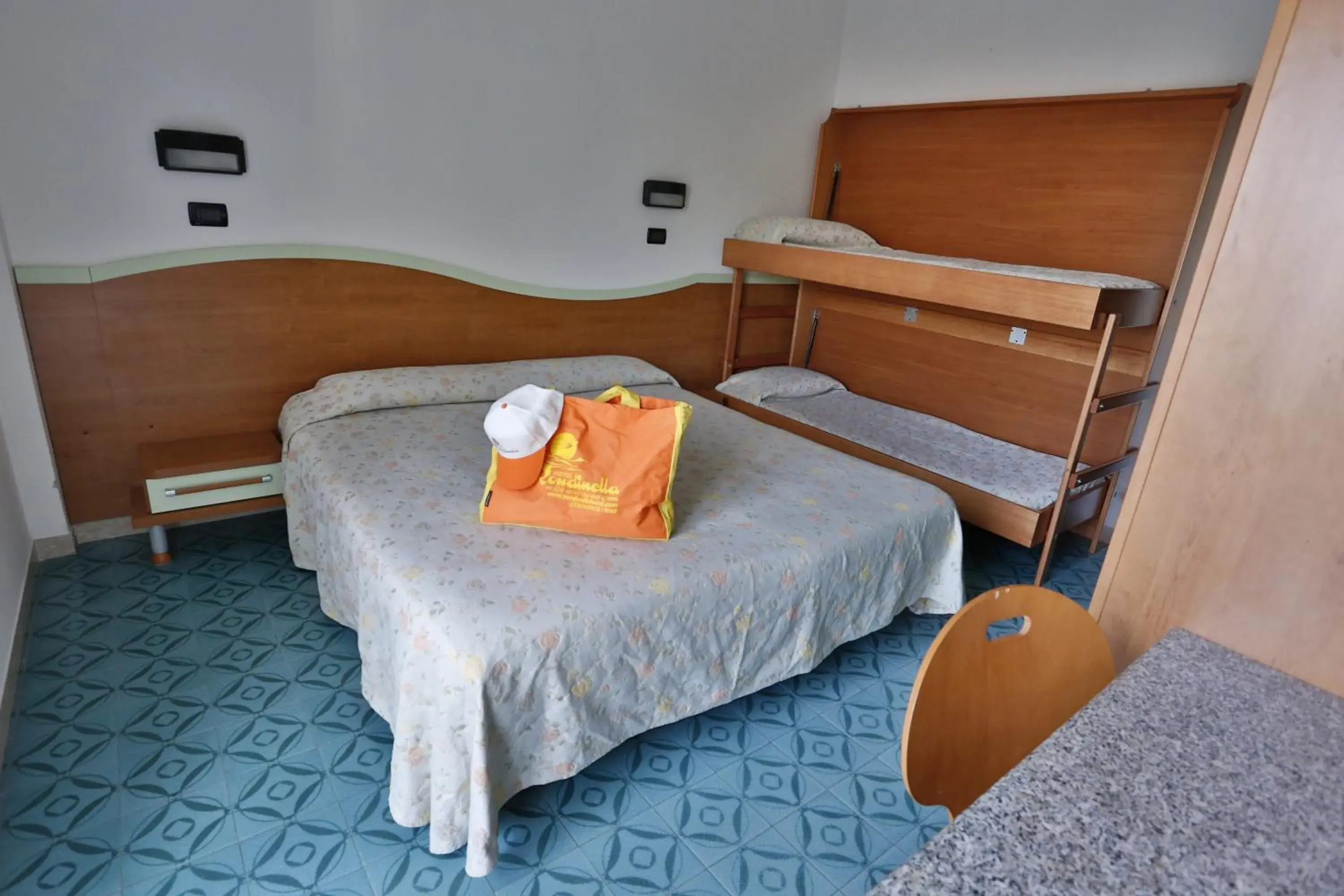 bunk bed, Bed in Hotel Rondinella