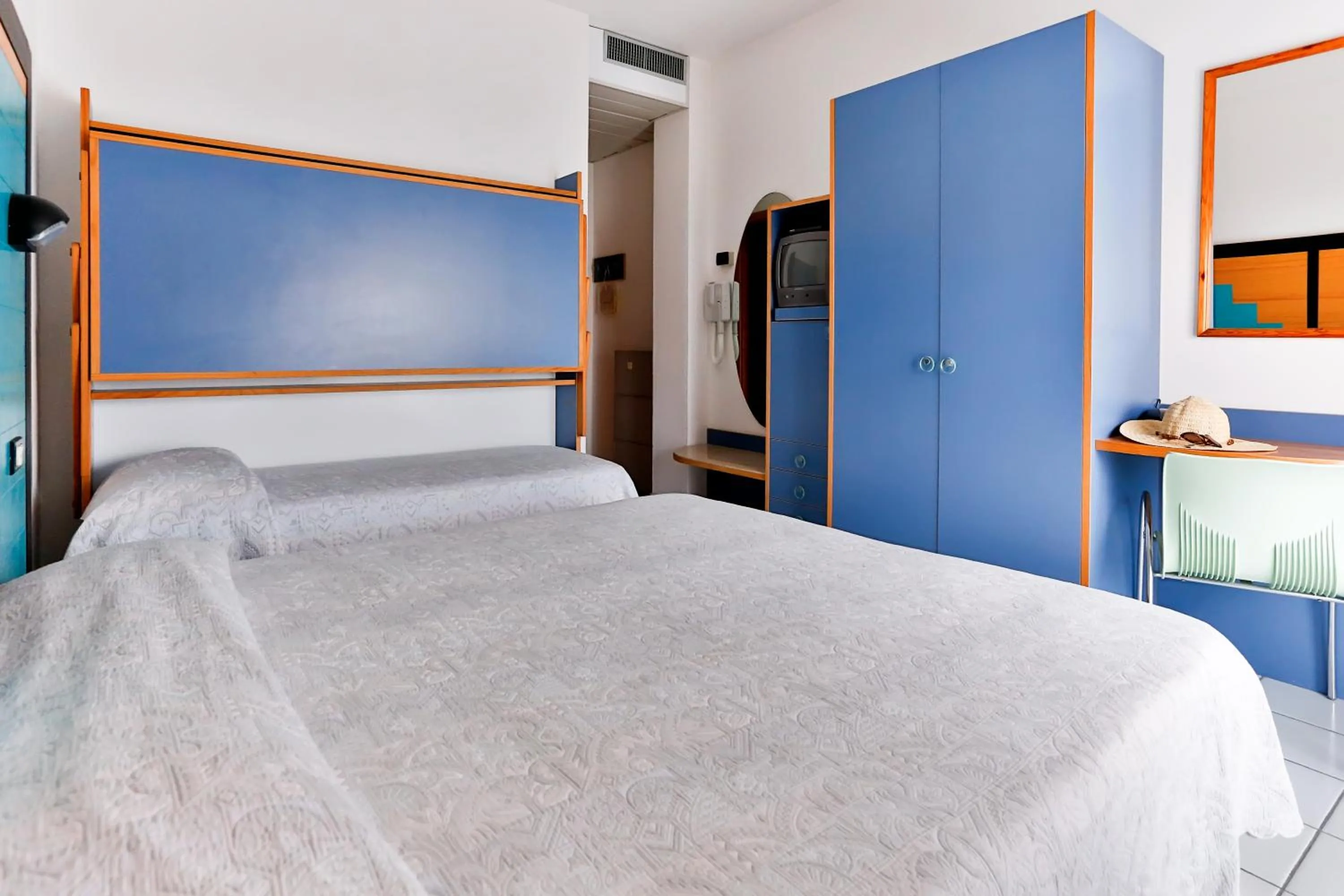 bunk bed in Hotel Rondinella