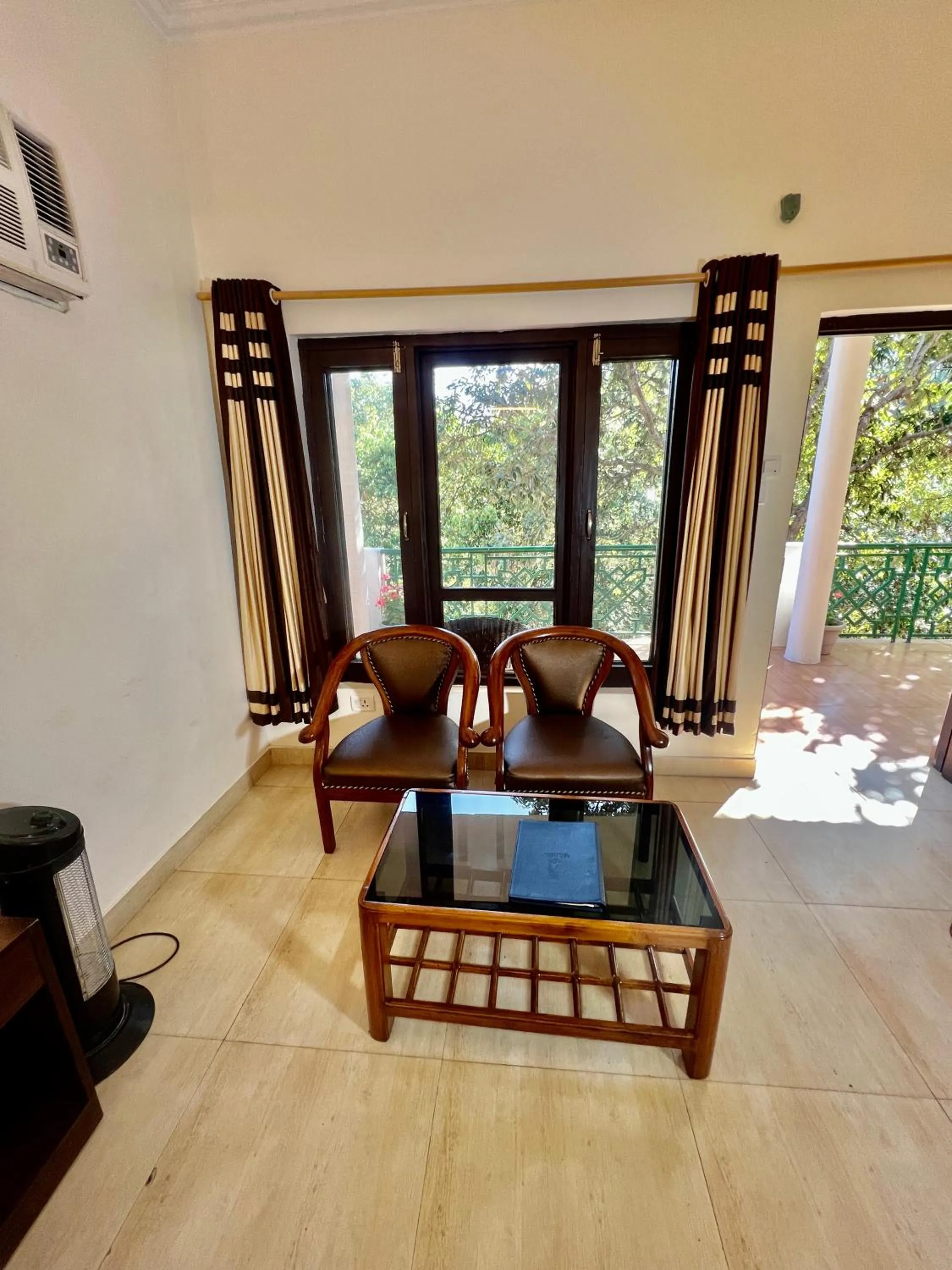 Seating area in Sea Hawk - Luxury Hill Resort 4 mins from Bhimtal Lake