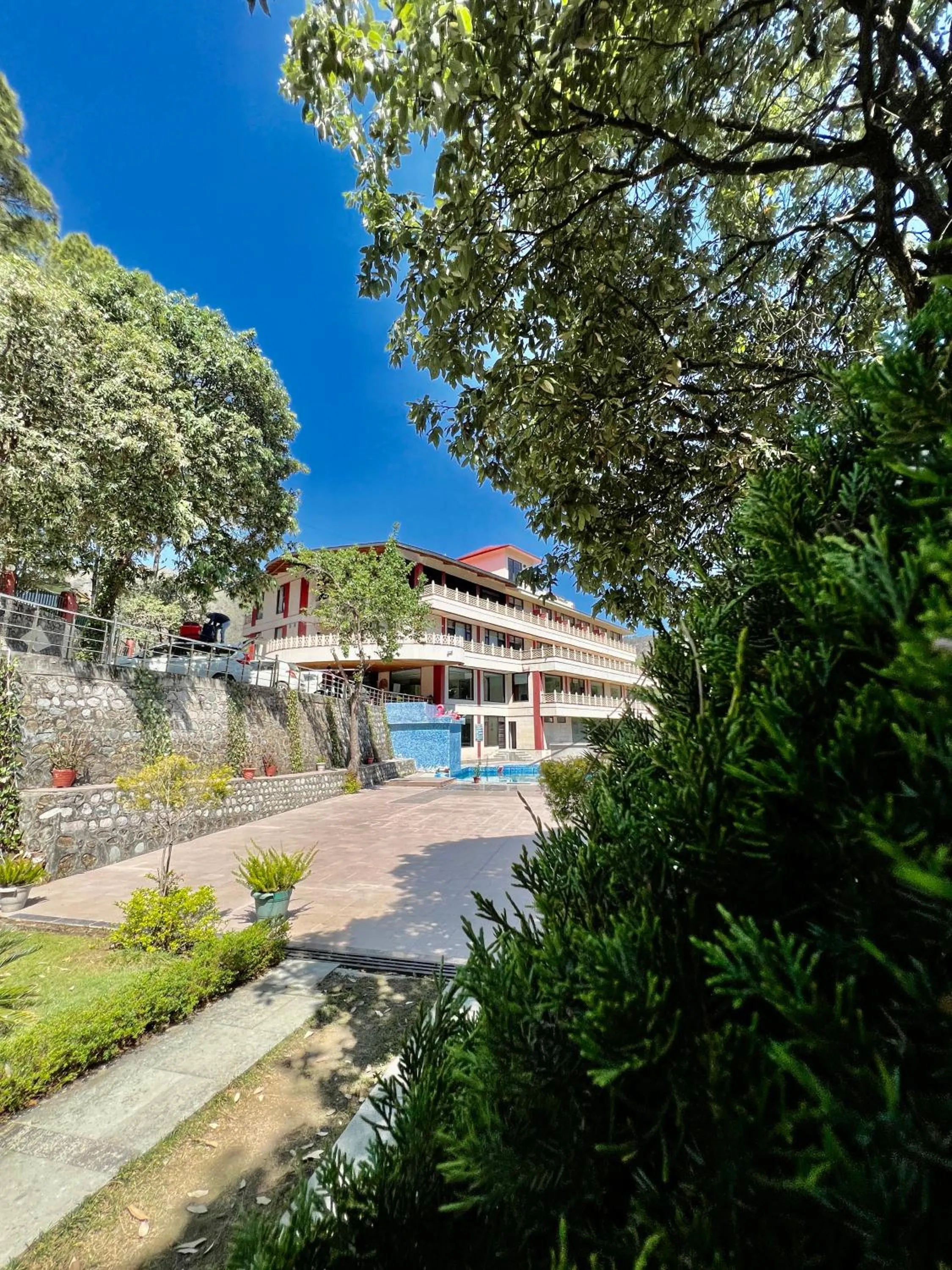 Property building in Sea Hawk - Luxury Hill Resort 4 mins from Bhimtal Lake